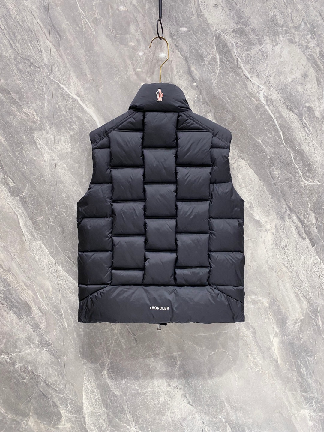 Moncler 蒙口🆕🆕🆕25年冬季新款羽绒马甲立领羽绒马甲，原版订制五金配件，采用顶级90白鸭绒超柔软