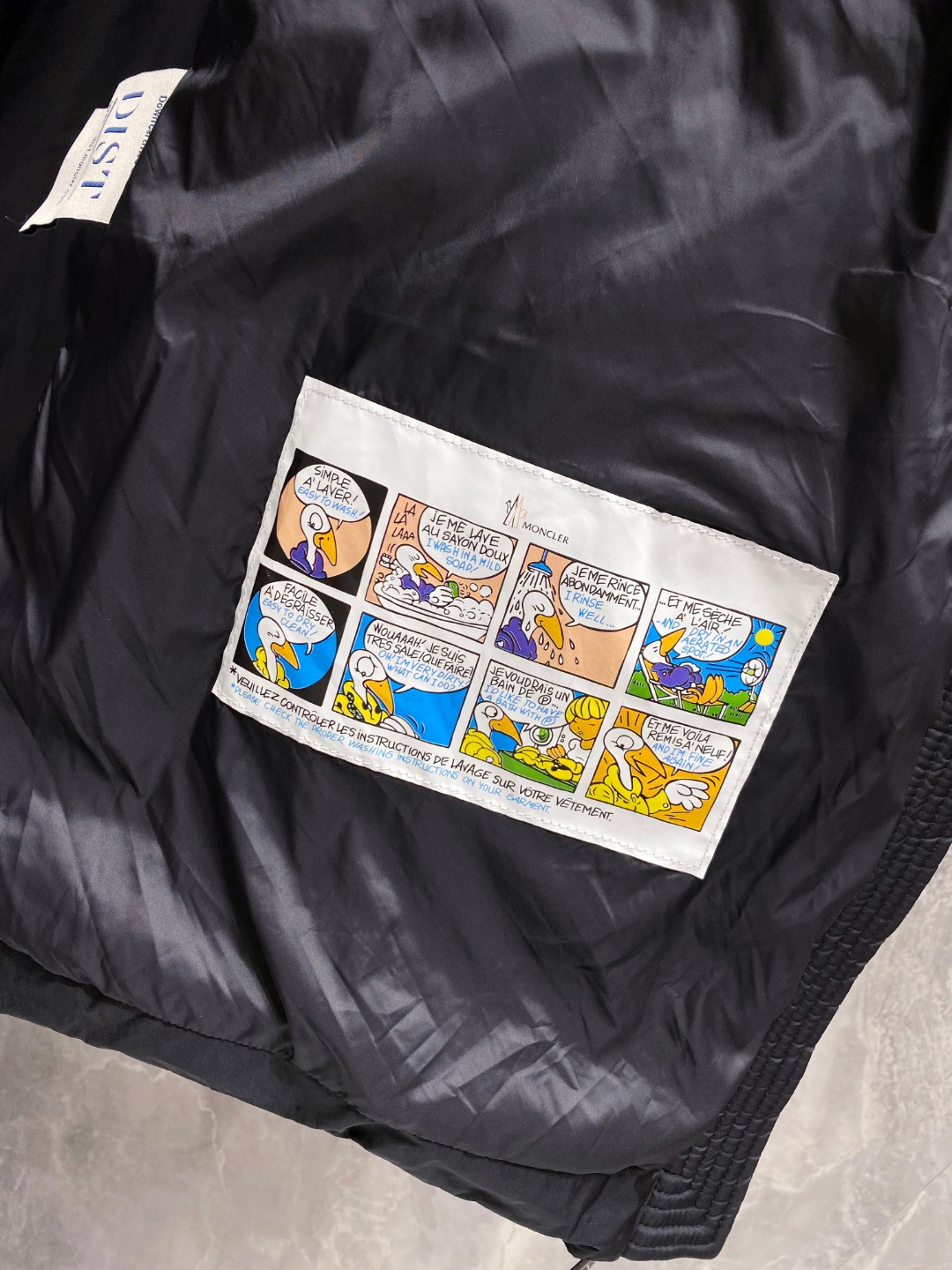 Moncler 蒙口🆕🆕🆕25年冬季新款羽绒马甲立领羽绒马甲，原版订制五金配件，采用顶级90白鸭绒超柔软