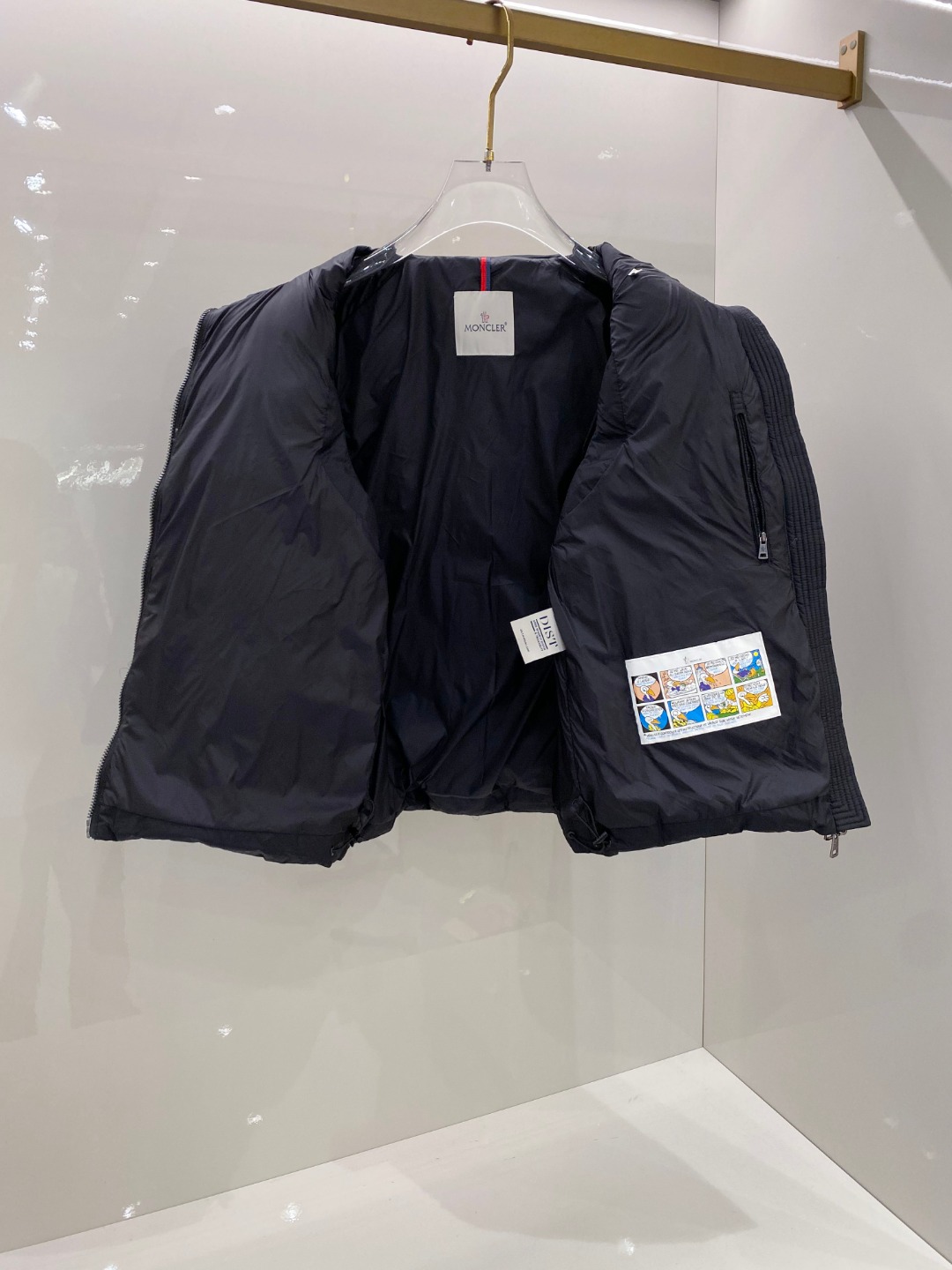 Moncler 蒙口🆕🆕🆕25年冬季新款羽绒马甲立领羽绒马甲，原版订制五金配件，采用顶级90白鸭绒超柔软