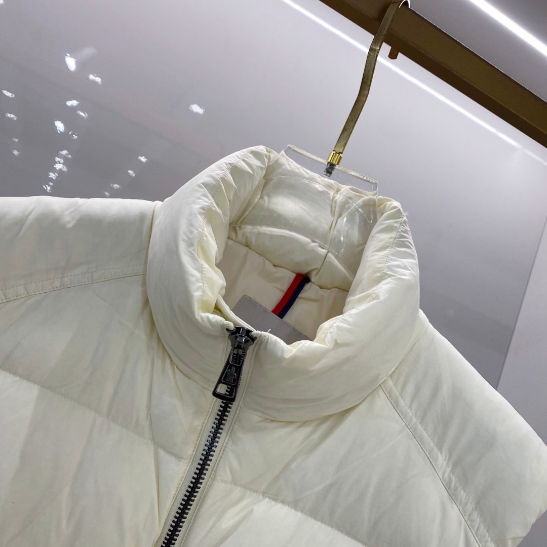 Moncler 蒙口🆕🆕🆕25年冬季新款羽绒马甲立领羽绒马甲，原版订制五金配件，采用顶级90白鸭绒超柔软