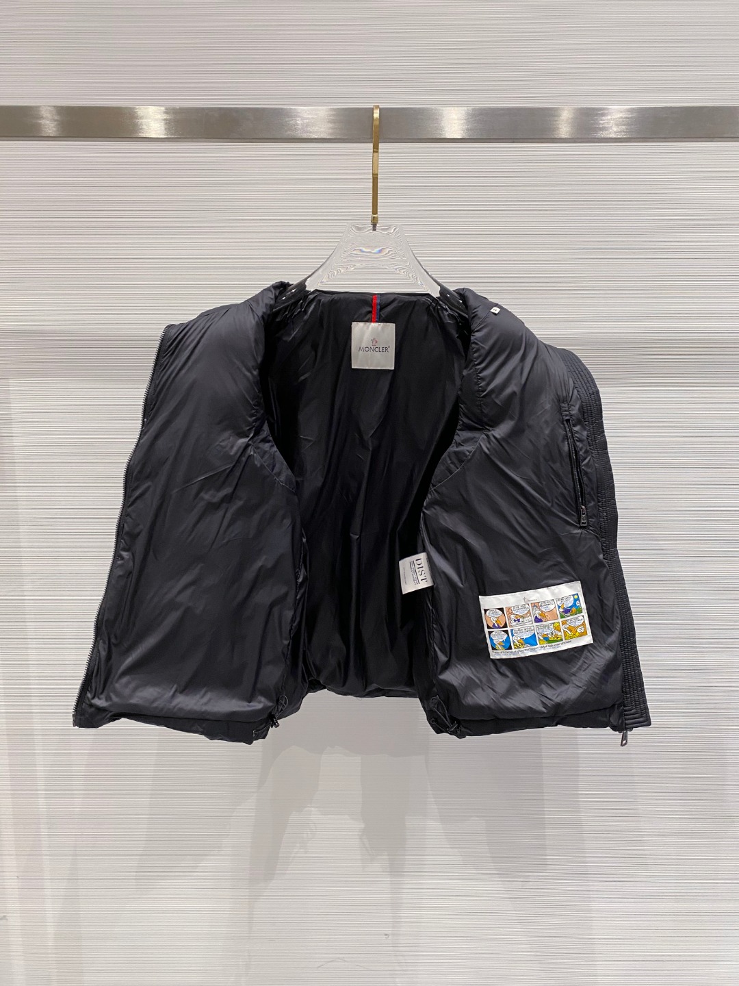 Moncler 蒙口🆕🆕🆕25年冬季新款羽绒马甲立领羽绒马甲，原版订制五金配件，采用顶级90白鸭绒超柔软