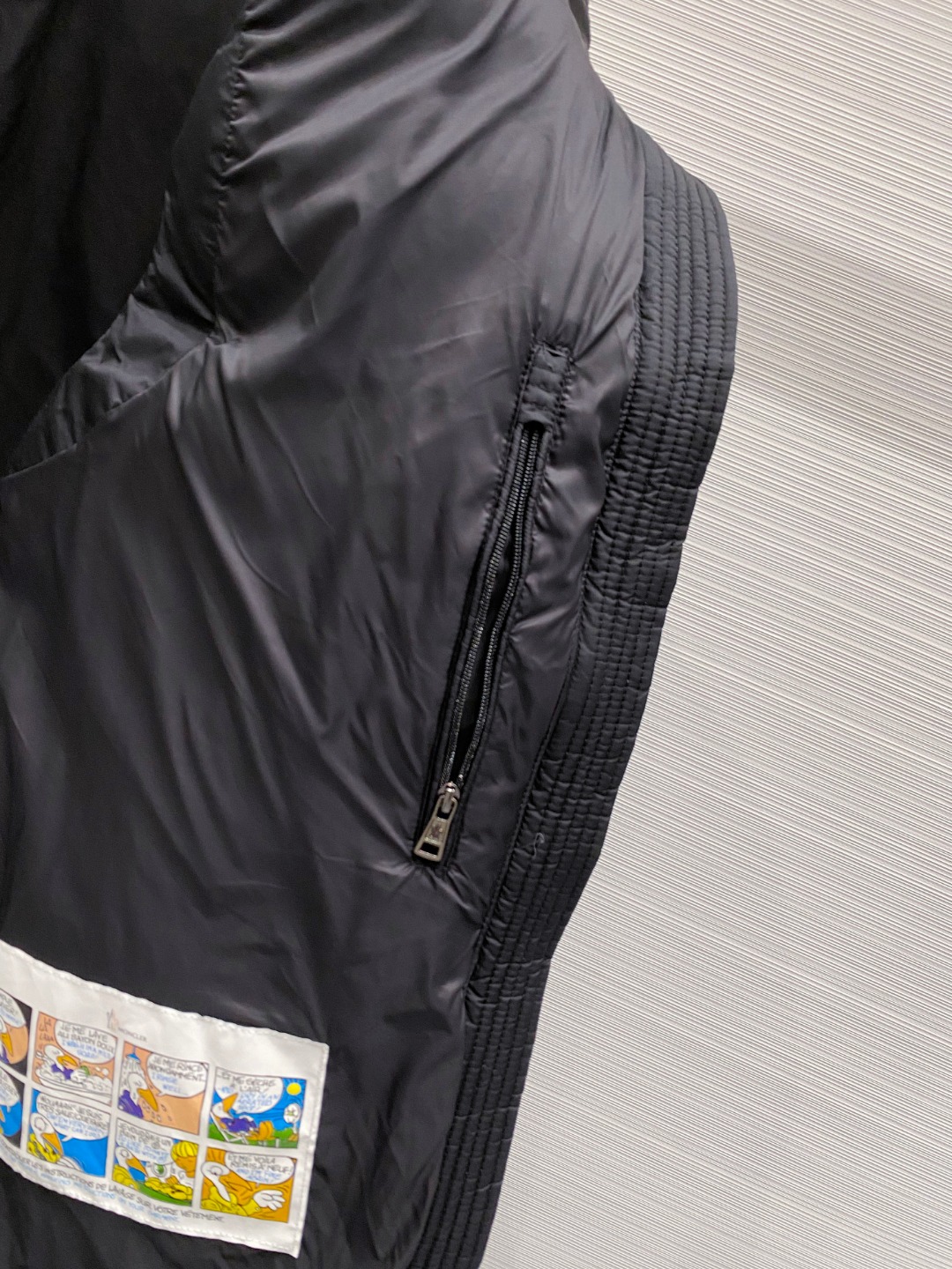 Moncler 蒙口🆕🆕🆕25年冬季新款羽绒马甲立领羽绒马甲，原版订制五金配件，采用顶级90白鸭绒超柔软