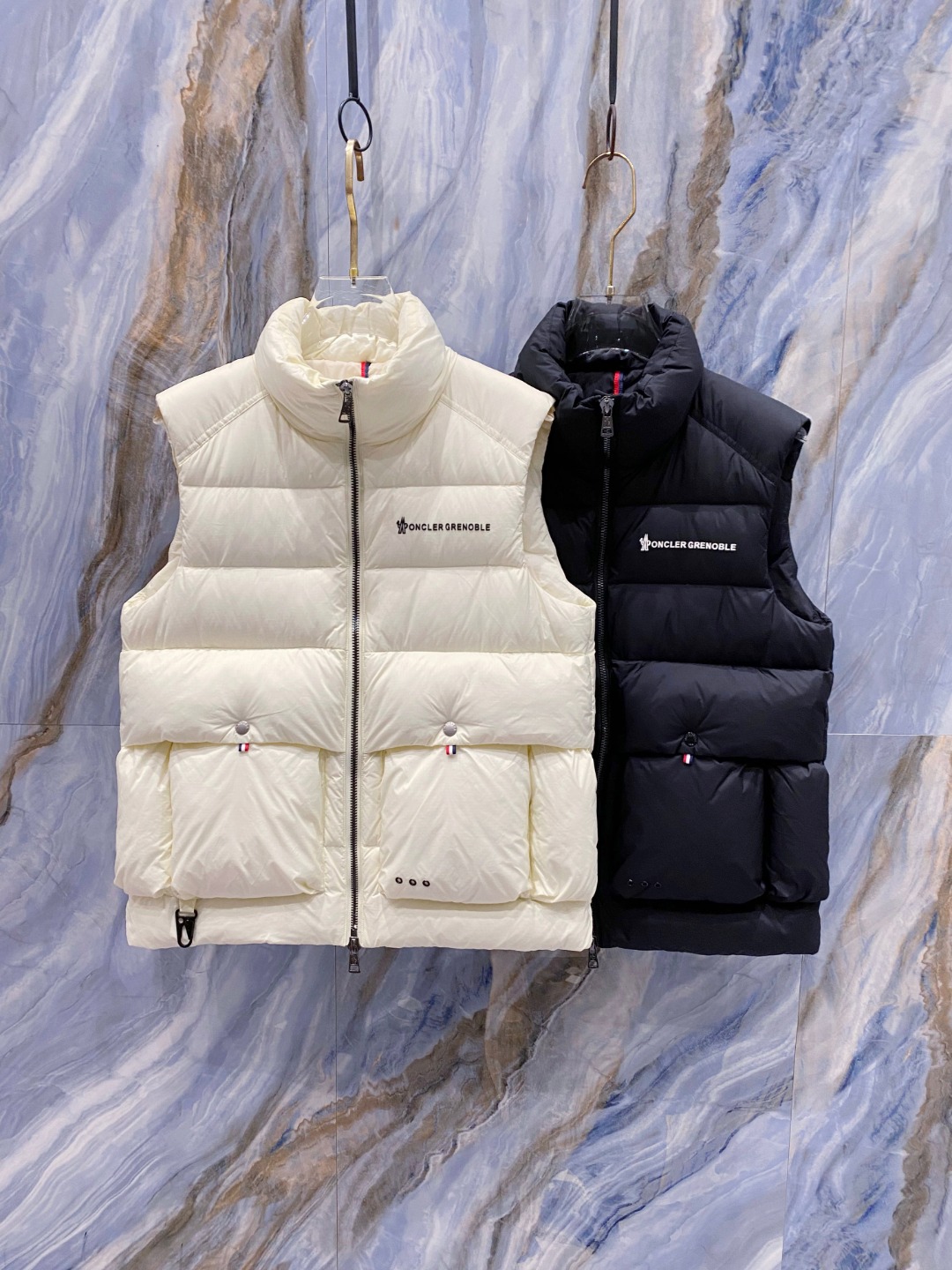 Moncler 蒙口🆕🆕🆕25年冬季新款羽绒马甲立领羽绒马甲，原版订制五金配件，采用顶级90白鸭绒超柔软