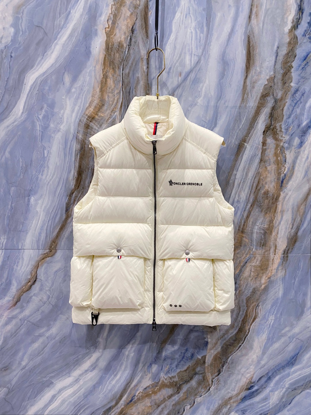 Moncler 蒙口🆕🆕🆕25年冬季新款羽绒马甲立领羽绒马甲，原版订制五金配件，采用顶级90白鸭绒超柔软