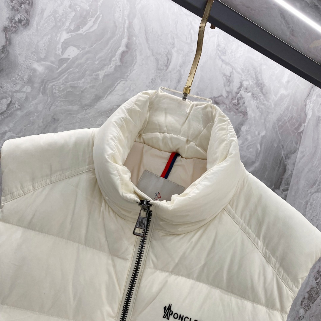 Moncler 蒙口🆕🆕🆕25年冬季新款羽绒马甲立领羽绒马甲，原版订制五金配件，采用顶级90白鸭绒超柔软