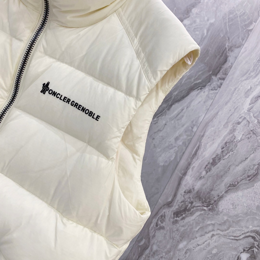 Moncler 蒙口🆕🆕🆕25年冬季新款羽绒马甲立领羽绒马甲，原版订制五金配件，采用顶级90白鸭绒超柔软