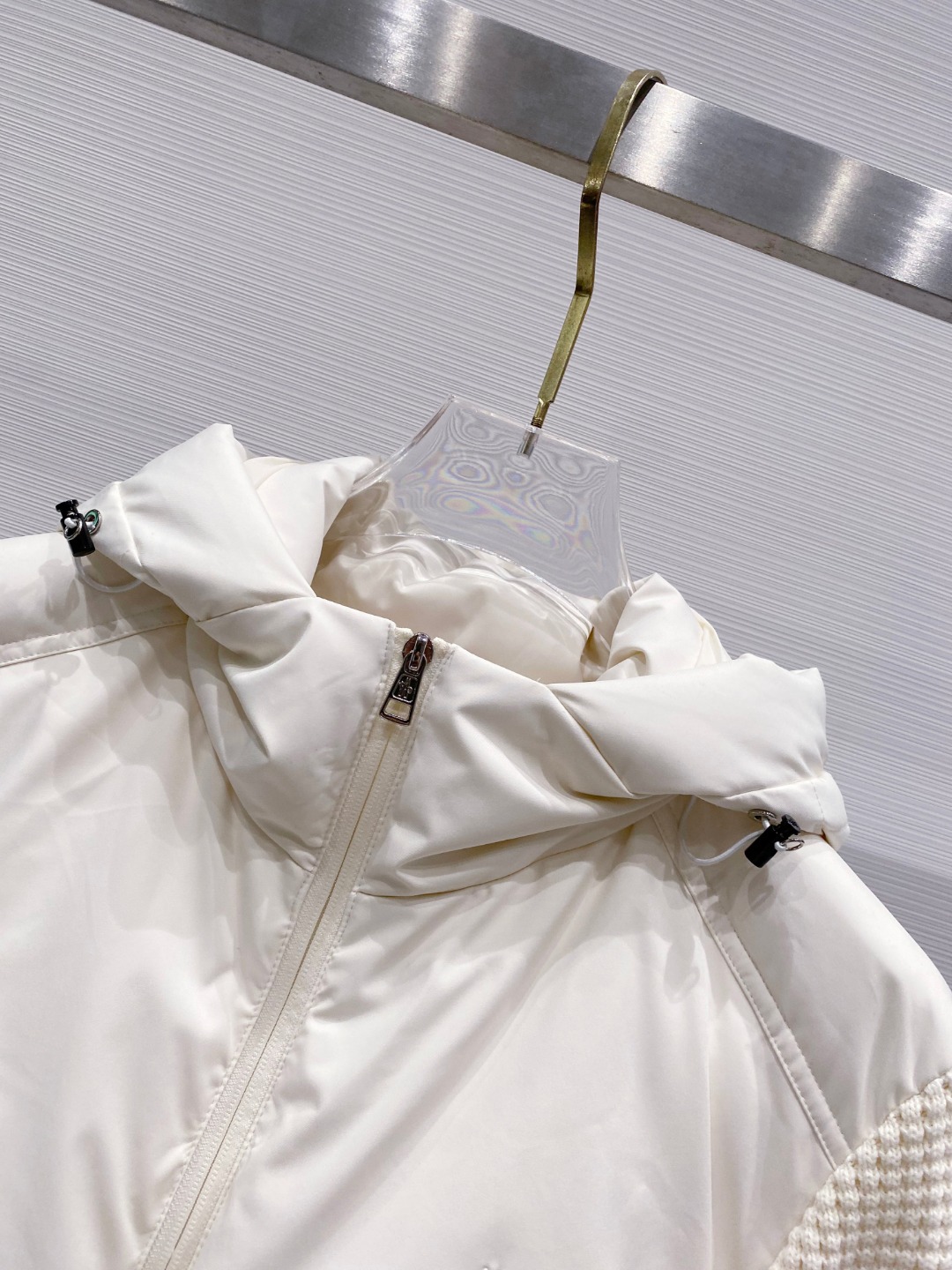 Moncler 蒙口 2025年秋冬新款羽绒服，针织连帽拼接羽绒服采用新国标95白鸭绒，秋冬新品内搭神器