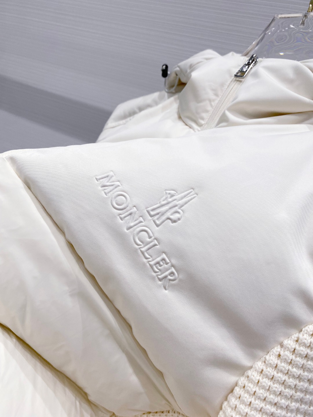 Moncler 蒙口 2025年秋冬新款羽绒服，针织连帽拼接羽绒服采用新国标95白鸭绒，秋冬新品内搭神器