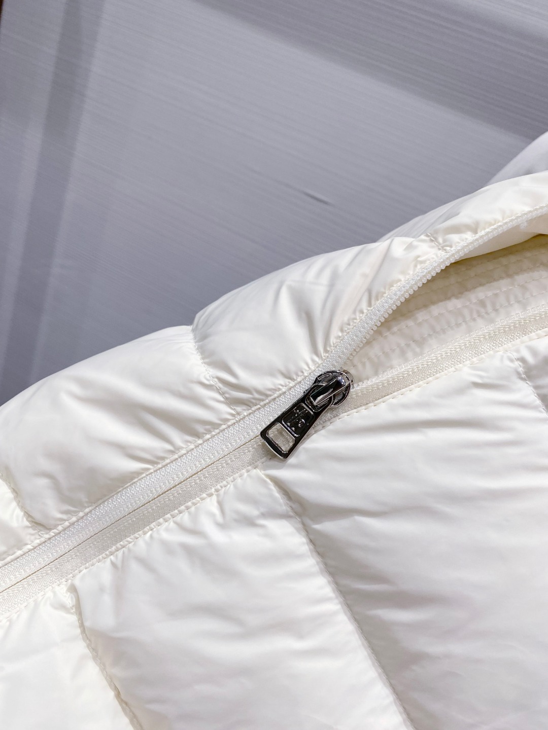 Moncler 蒙口 2025年秋冬新款羽绒服，针织连帽拼接羽绒服采用新国标95白鸭绒，秋冬新品内搭神器