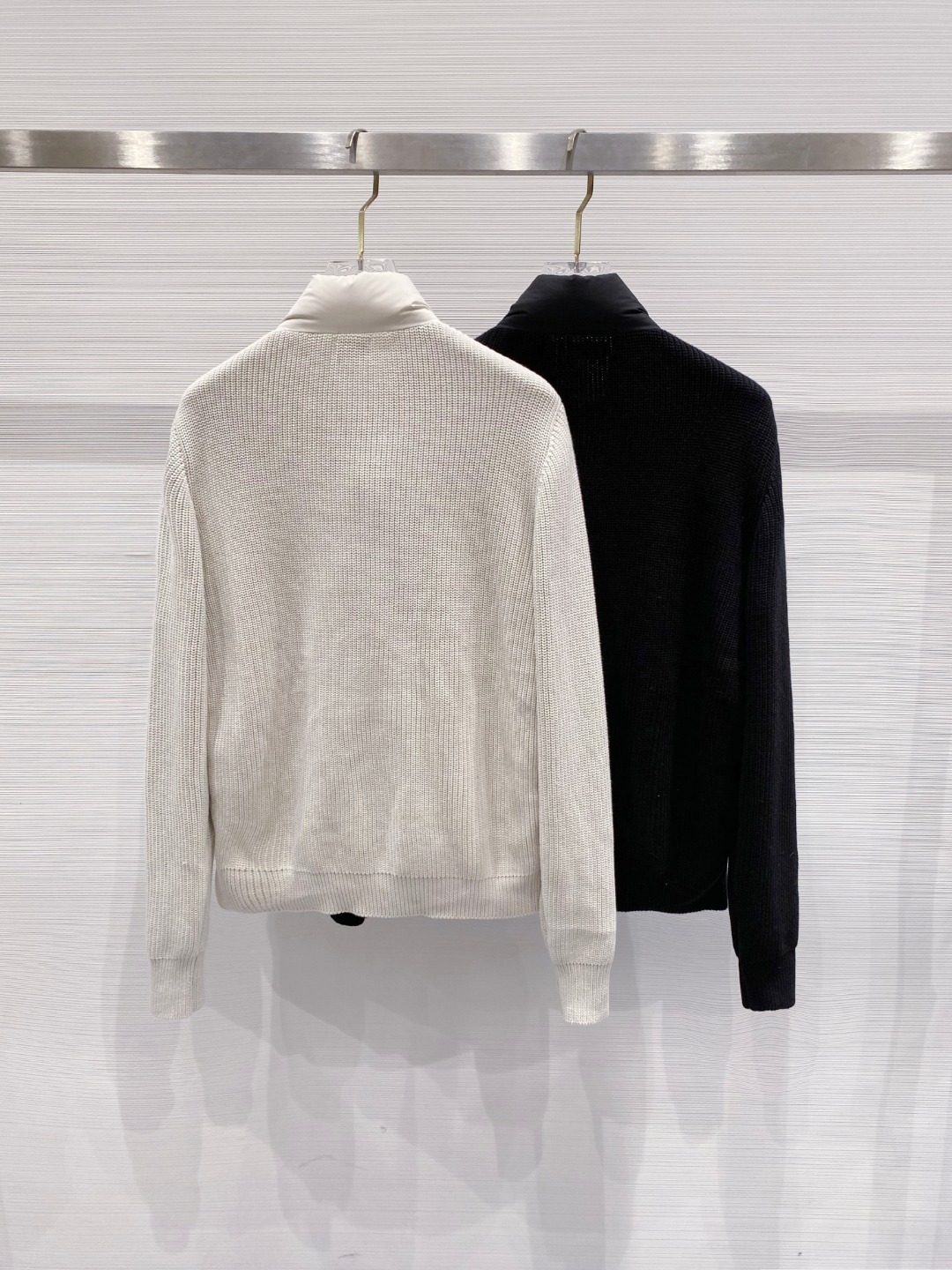 Moncler 蒙口 2025年秋冬新款羽绒服，针织拼接羽绒服采用新国标95白鸭绒，秋冬新品内搭神器！在