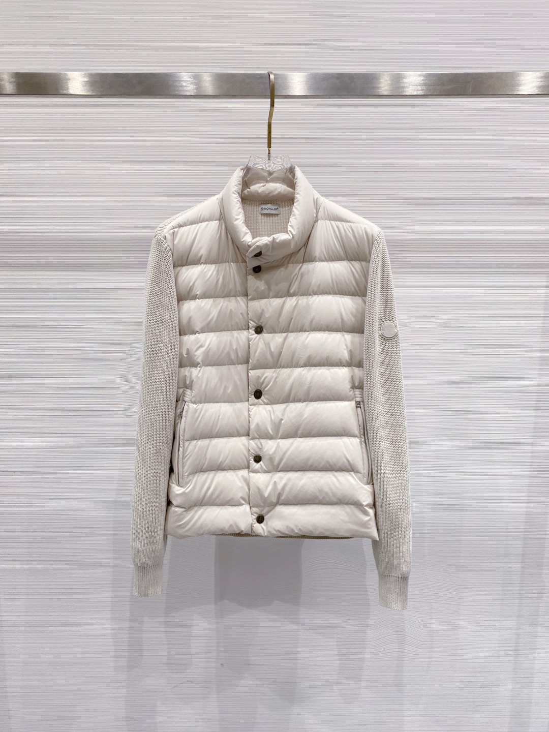 Moncler 蒙口 2025年秋冬新款羽绒服，针织拼接羽绒服采用新国标95白鸭绒，秋冬新品内搭神器！在
