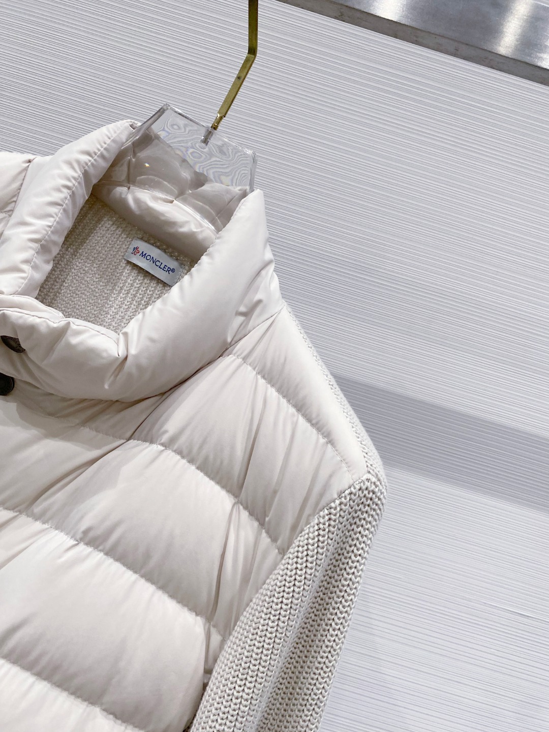 Moncler 蒙口 2025年秋冬新款羽绒服，针织拼接羽绒服采用新国标95白鸭绒，秋冬新品内搭神器！在