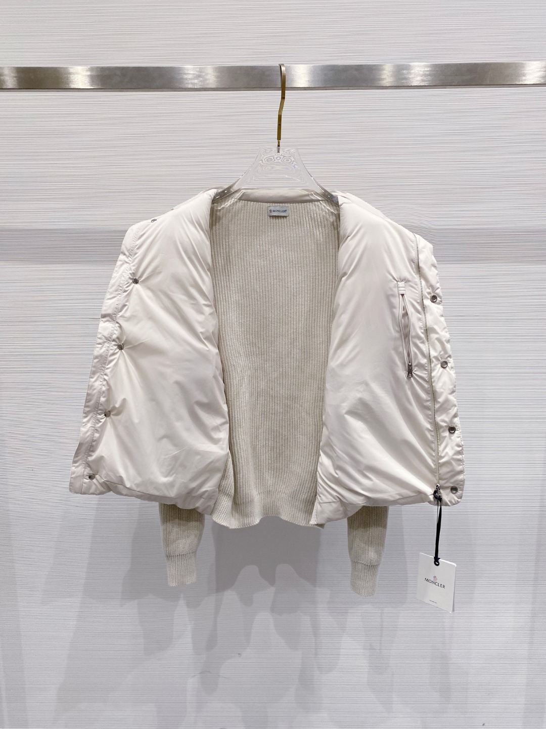 Moncler 蒙口 2025年秋冬新款羽绒服，针织拼接羽绒服采用新国标95白鸭绒，秋冬新品内搭神器！在