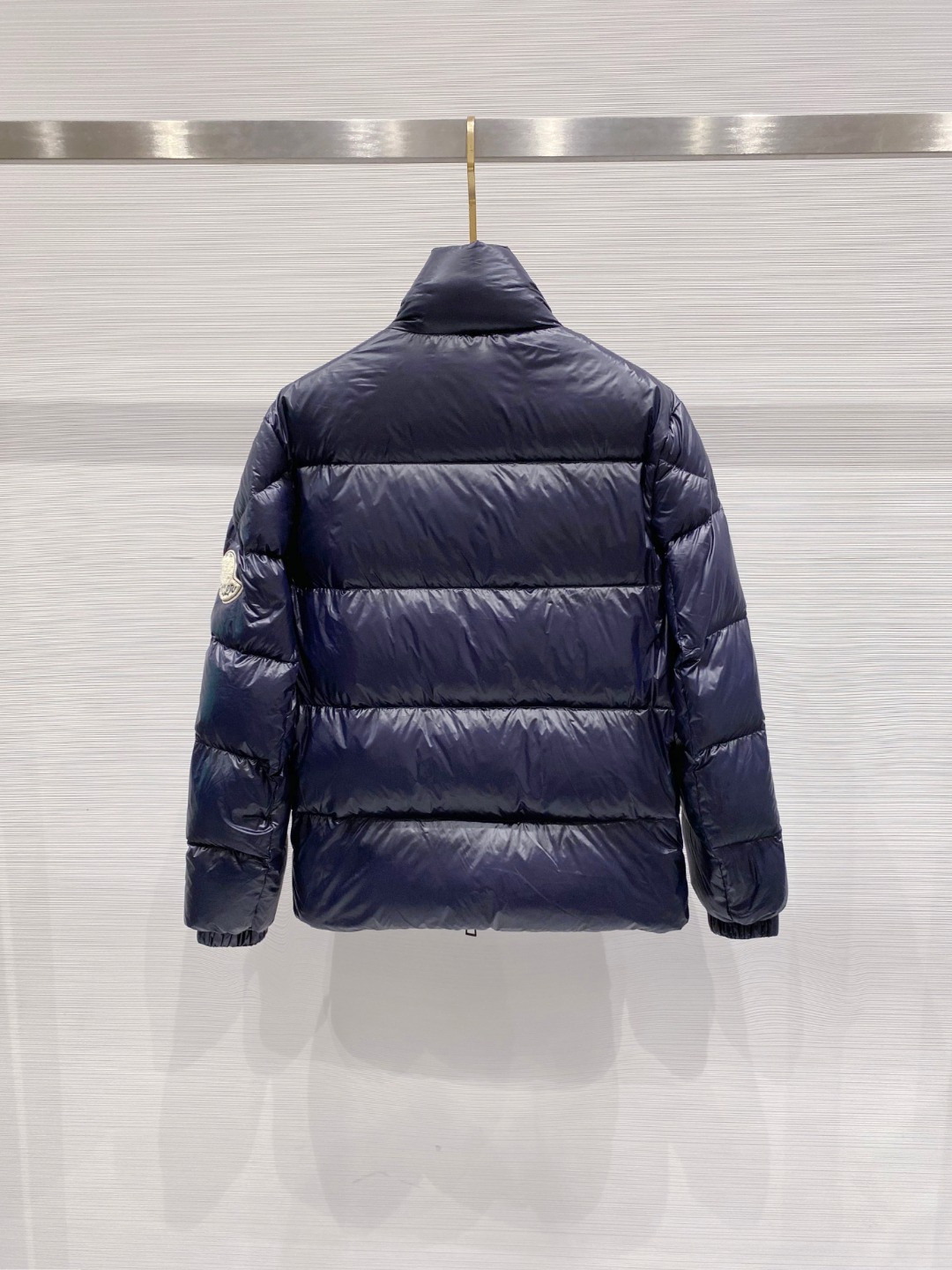 【鹅绒】Moncler 蒙口高端品鉴臻品！欧标90保暖白鹅绒填充男士羽绒服外套整体的造型设计依然传承了M