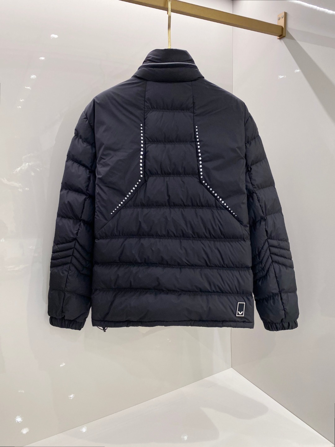 Armani 阿玛尼 2025秋冬专柜同步新品发布，最新款立领羽绒服出货，全部原版购入，无论面料和辅料，