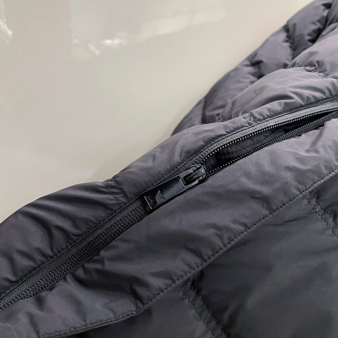 Armani 阿玛尼 2025秋冬专柜同步新品发布，最新款立领羽绒服出货，全部原版购入，无论面料和辅料，