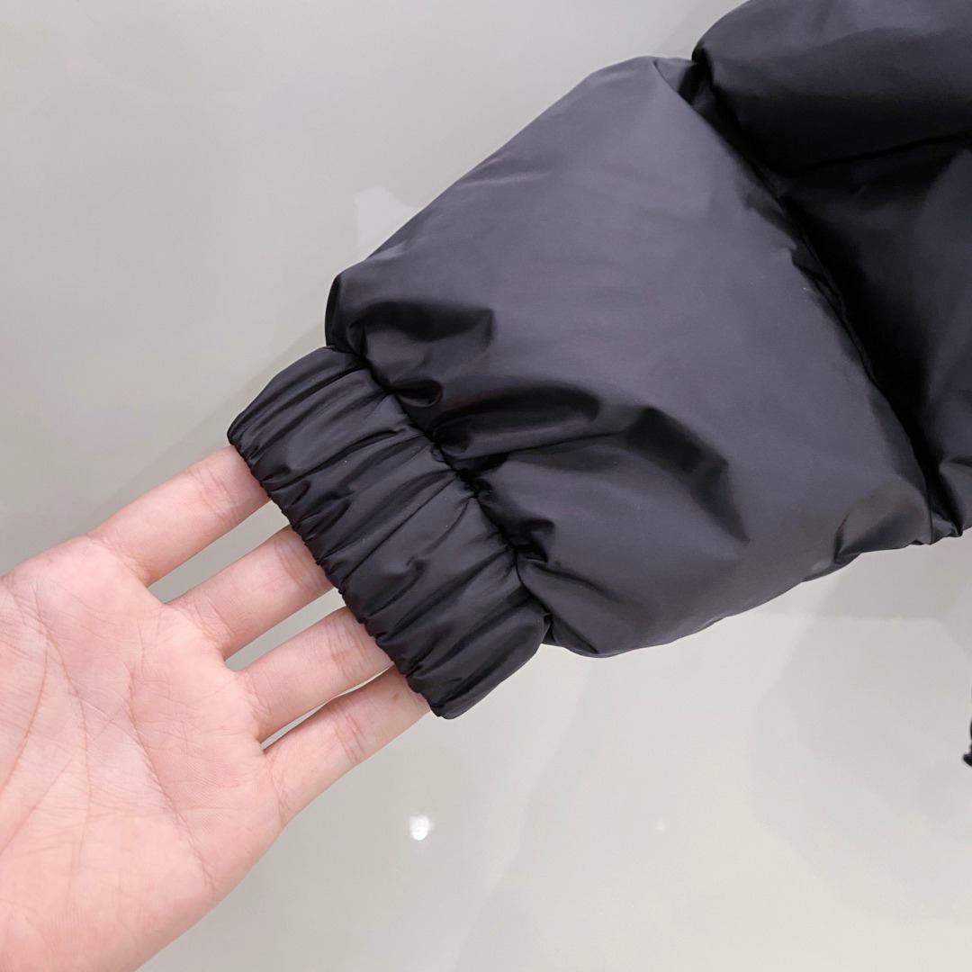 Moncler 蒙口 🔥🔥🔥独家爆款2025秋冬新款🆕羽绒服 原版1:1订制五金配件全进口原版定制 欢迎