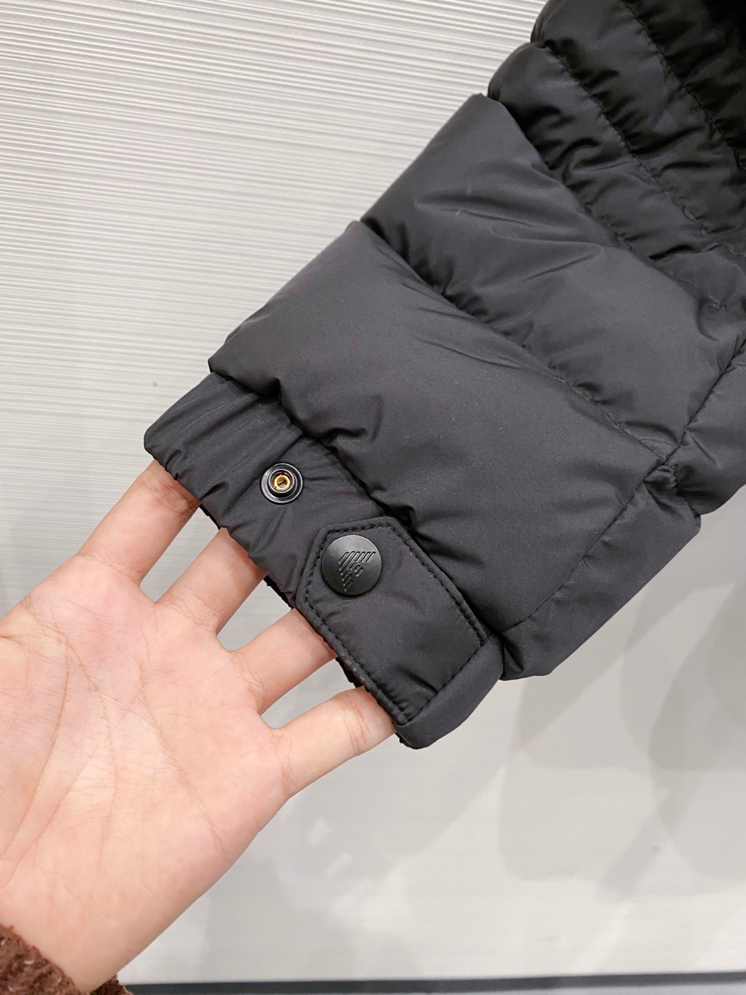 Armani 阿玛尼 2025秋冬专柜同步新品发布，最新款立领羽绒服出货，全部原版购入，无论面料和辅料，