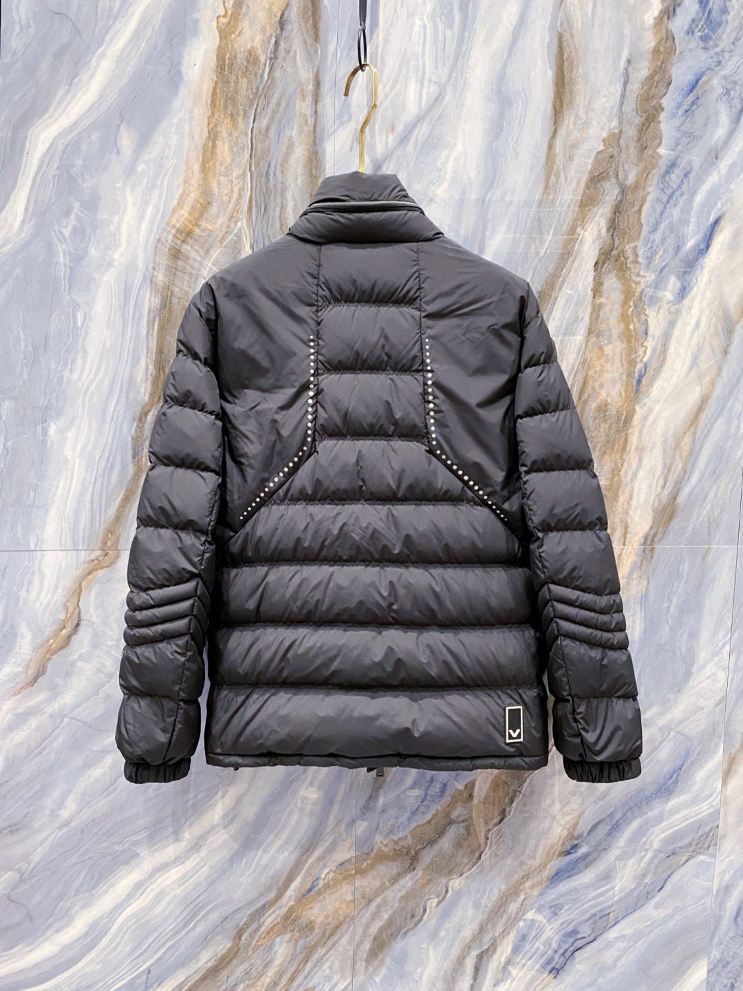 Armani 阿玛尼 2025秋冬专柜同步新品发布，最新款立领羽绒服出货，全部原版购入，无论面料和辅料，