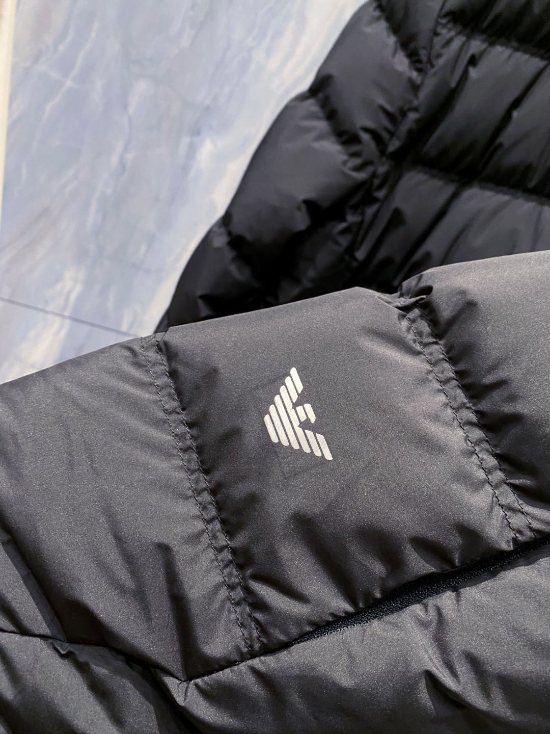 Armani 阿玛尼 2025秋冬专柜同步新品发布，最新款立领羽绒服出货，全部原版购入，无论面料和辅料，