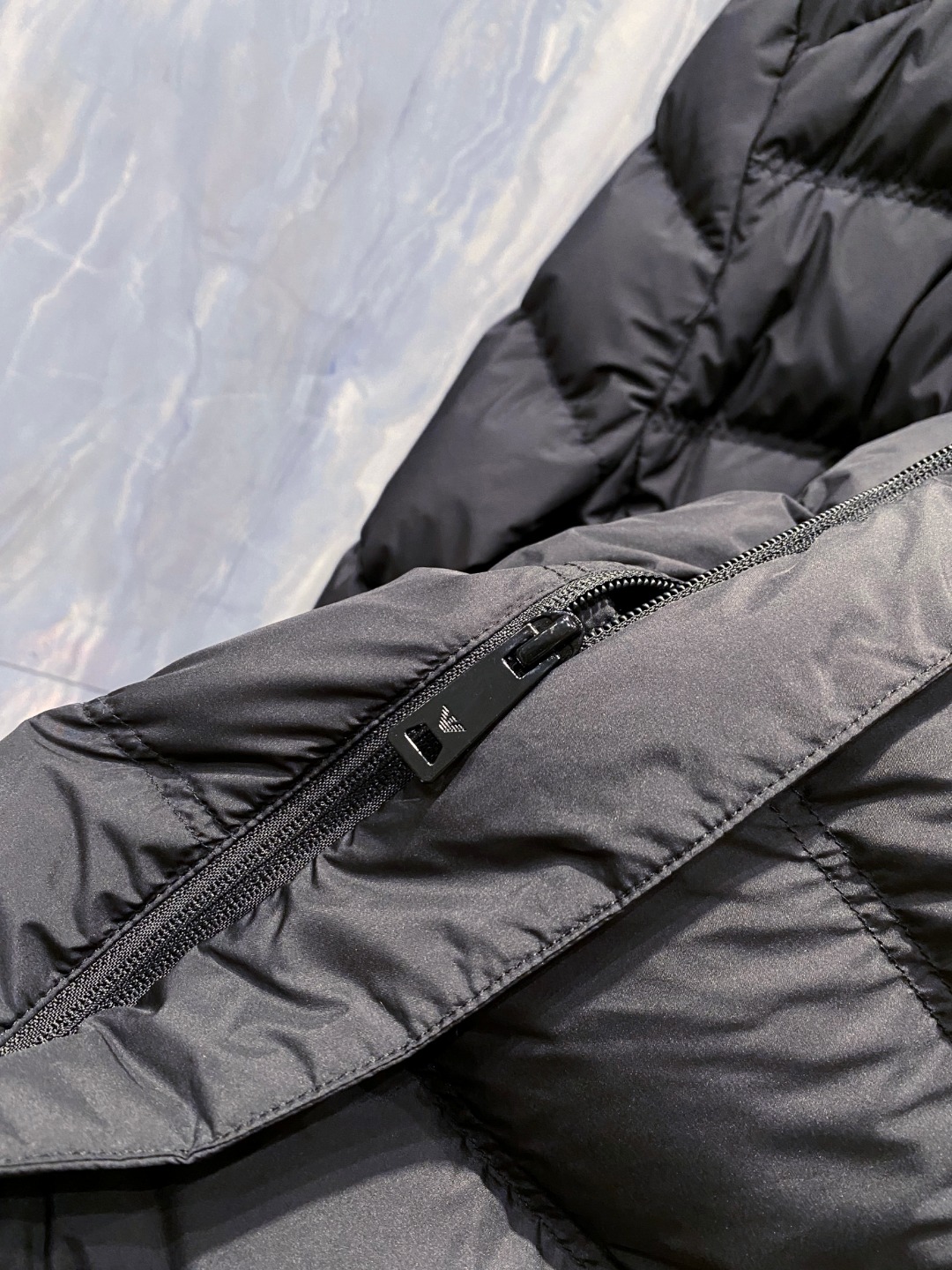 Armani 阿玛尼 2025秋冬专柜同步新品发布，最新款立领羽绒服出货，全部原版购入，无论面料和辅料，