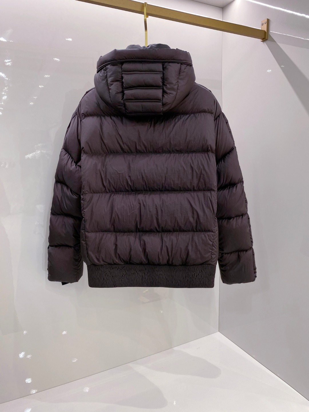 Dior 迪奥 🆕🆕🆕25年冬季最新羽绒服立体剪裁廓形版型上身显瘦帅气！胸前小logo设计、时尚感极强。