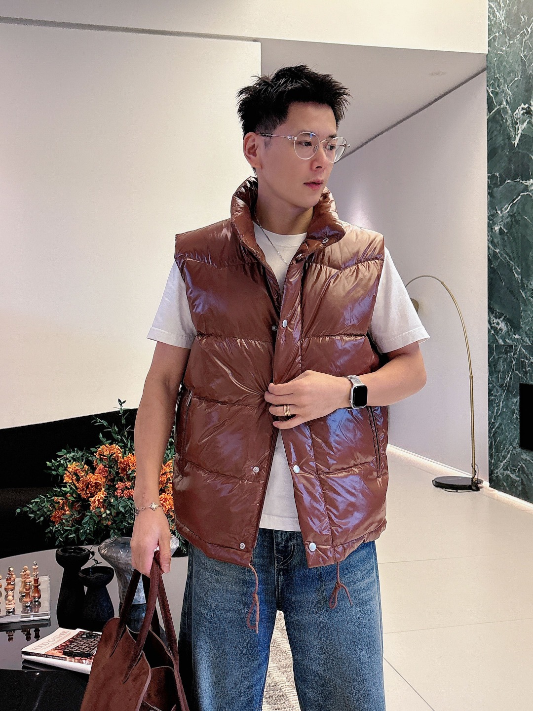 NO:624579,Prada Prada 25 new autumn and winter products are released, Pata's new down vest is shipped, the original version is purchased, all fabrics and accessories are customized to the original version, all details are perfectly restored, the new national standard 95 white duck down is filled inside, and sizes 48-56 are available on the counter at the same time, prada, prada, down jacket, alexander wang19860909普拉达 Prada 25秋冬新品发布,啪嗒新款羽绒马甲出货,原版购入,全部面料及辅料原版订制,所有细节完美还原,内里填充新国标95白鸭绒,柜上同步发售48-56码,,prada,prada,down jacket,alexander wang,Men's clothing