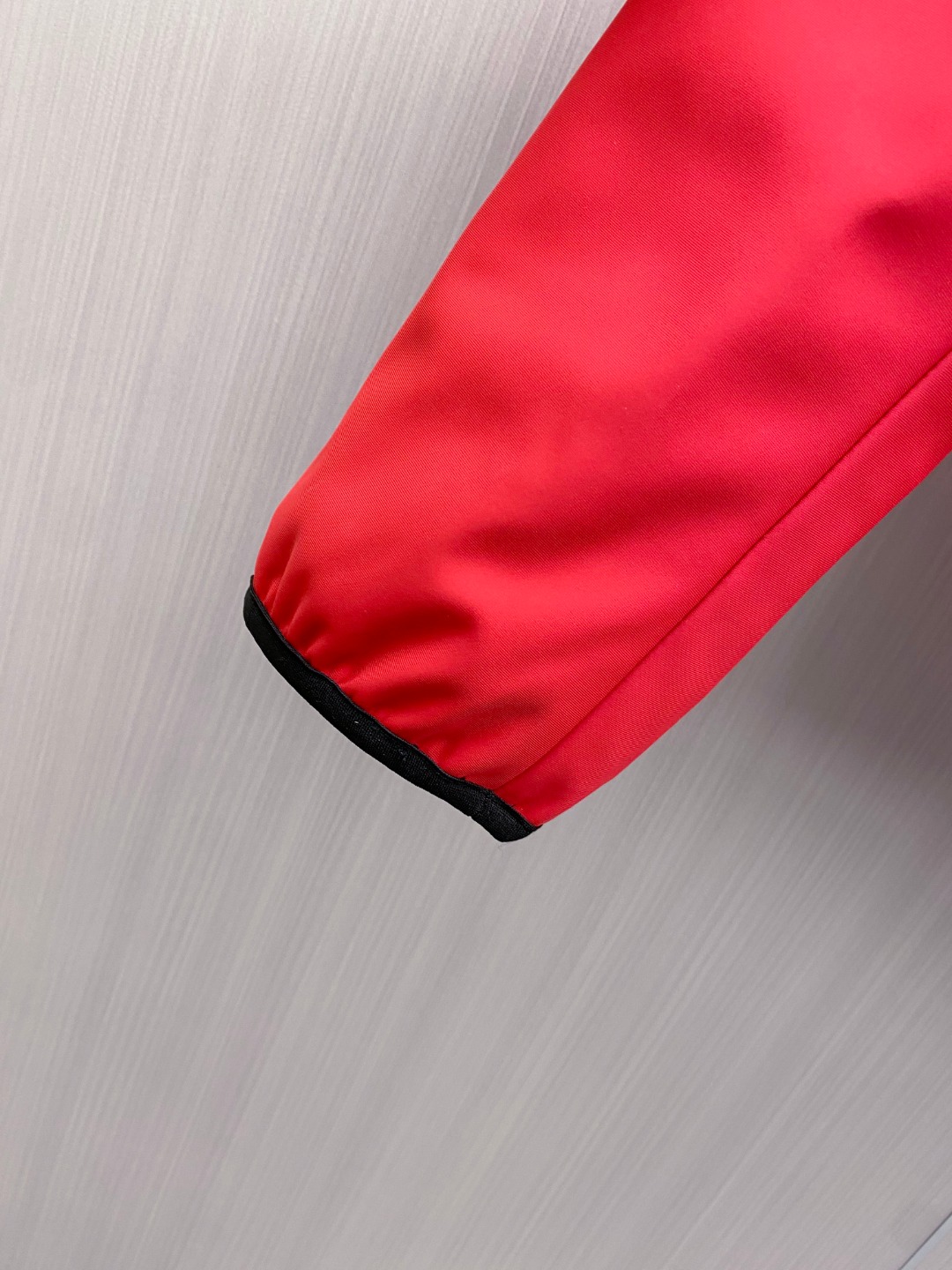 特级羽绒⬆️Moncler Batisse男士连帽短款羽绒夹克外套.原版购入开发,鹅绒填充.条码款号齐全