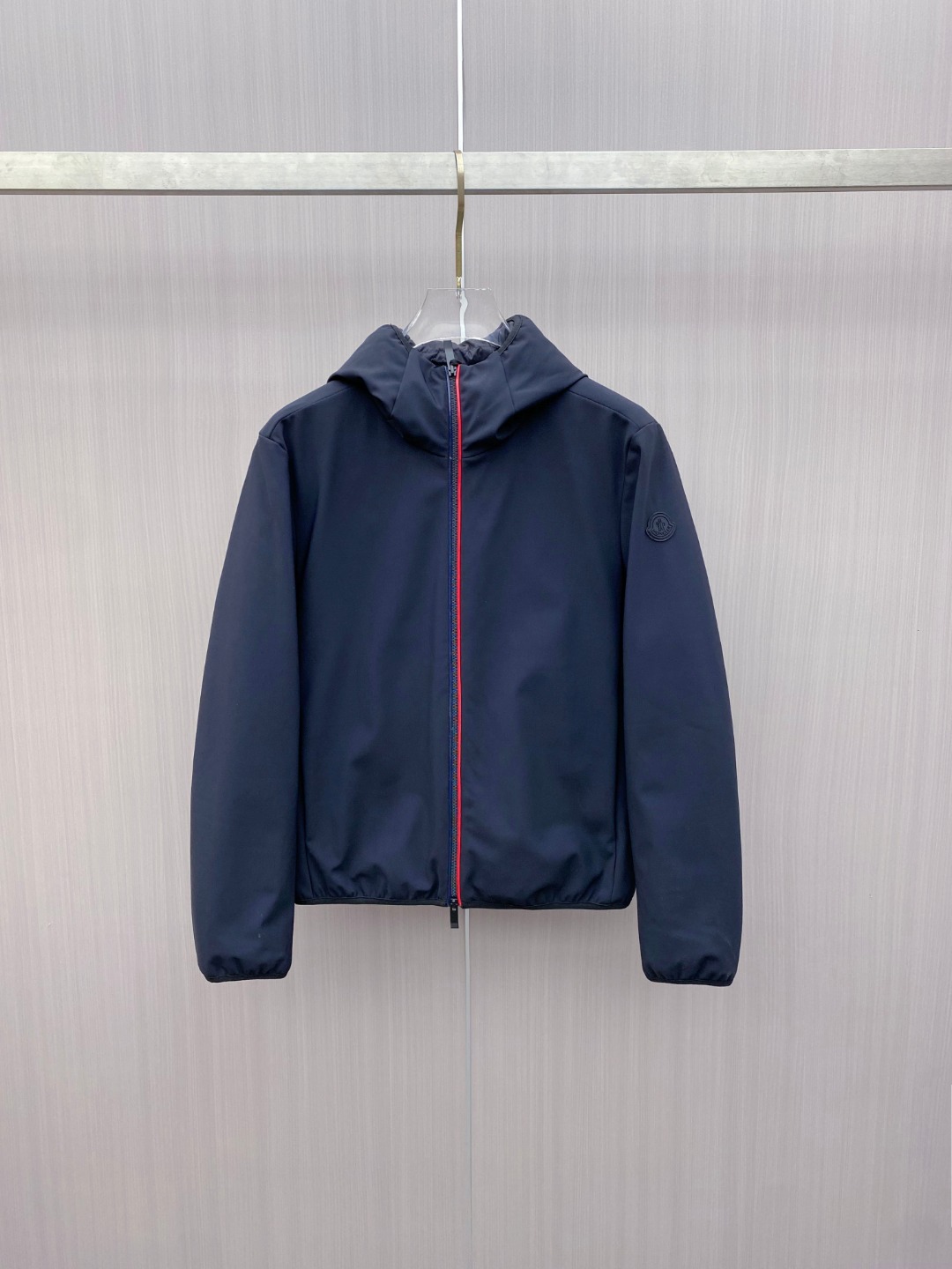 特级羽绒⬆️Moncler Batisse男士连帽短款羽绒夹克外套.原版购入开发,鹅绒填充.条码款号齐全