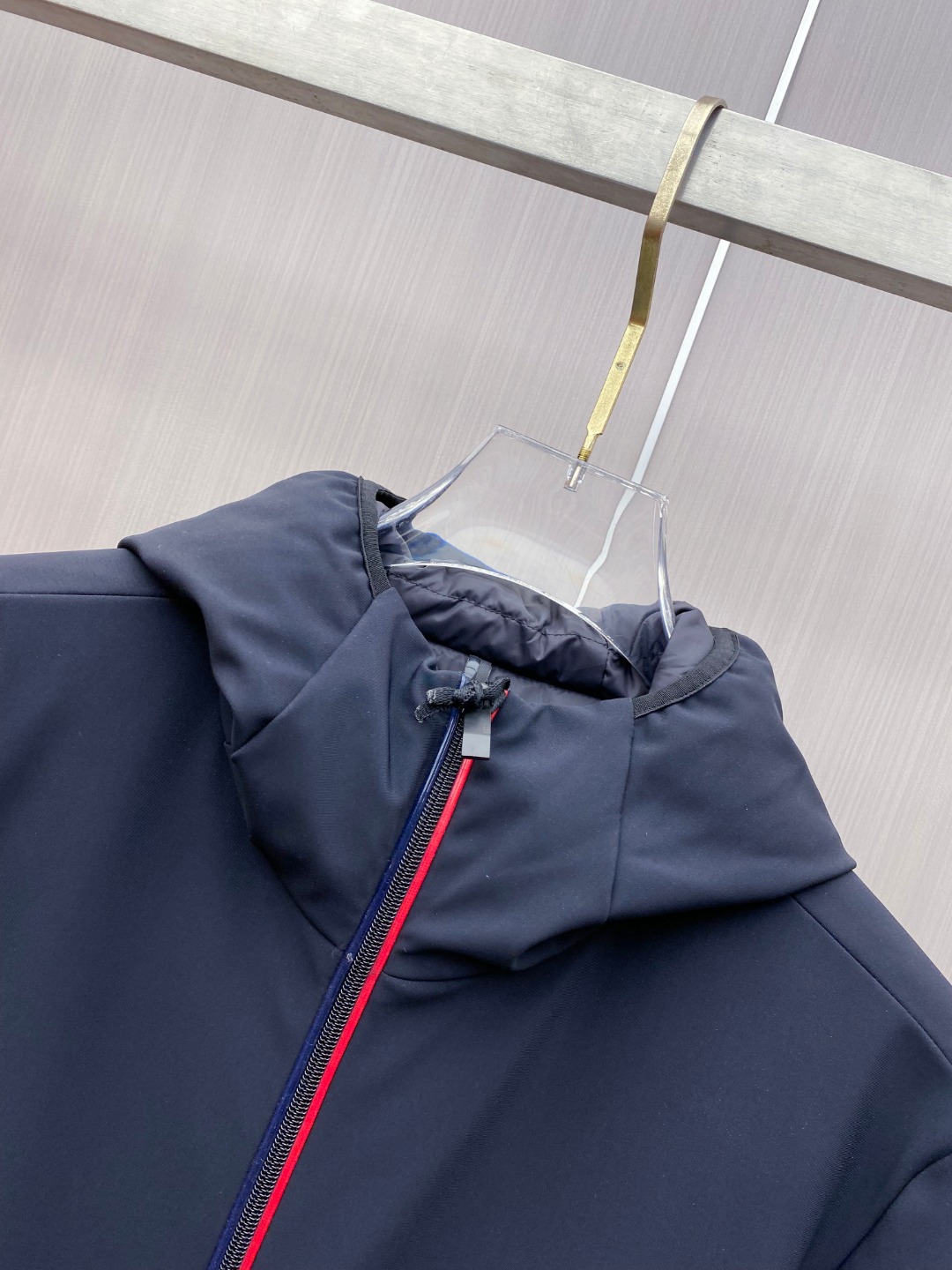 特级羽绒⬆️Moncler Batisse男士连帽短款羽绒夹克外套.原版购入开发,鹅绒填充.条码款号齐全