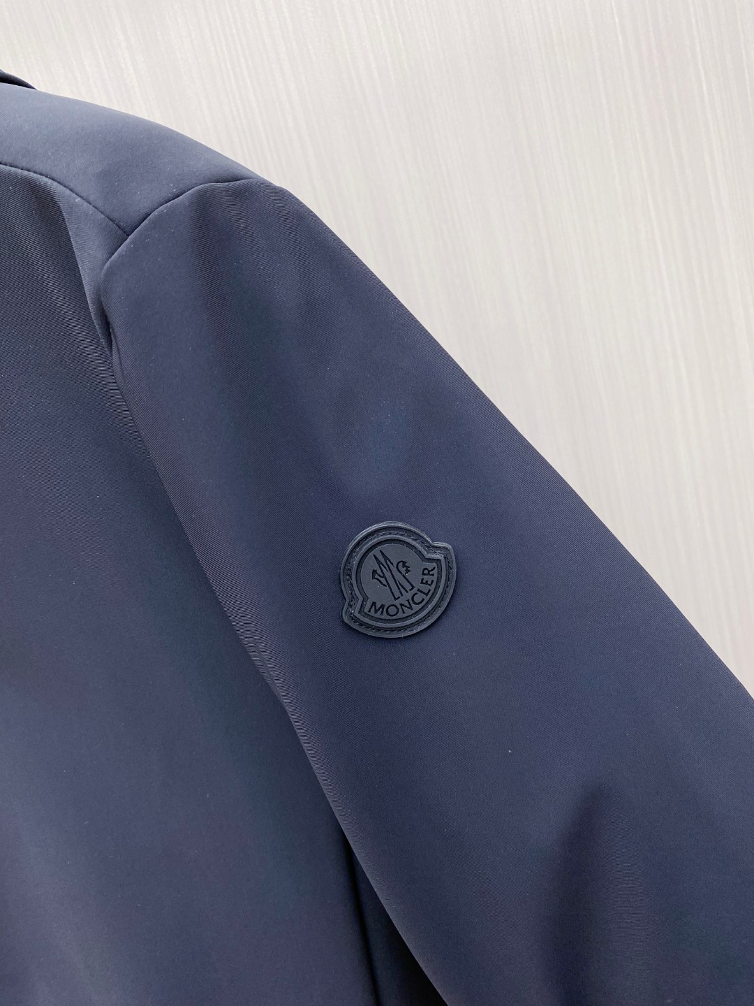 特级羽绒⬆️Moncler Batisse男士连帽短款羽绒夹克外套.原版购入开发,鹅绒填充.条码款号齐全