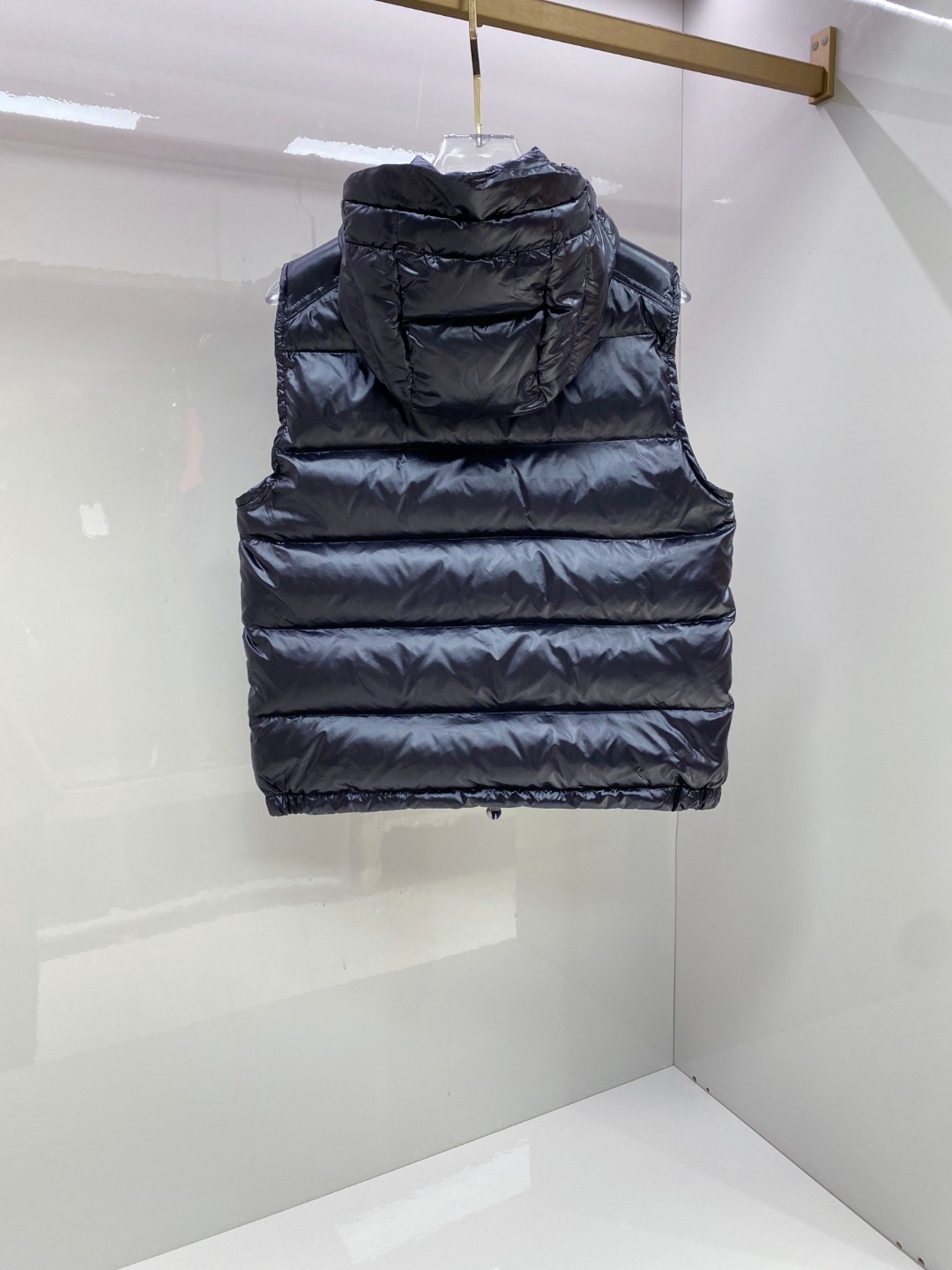 特级羽绒⬆️Moncler Bormes(贸易公司渠道订单)男士连帽羽绒马甲.连帽可脱卸.可变立领马甲.