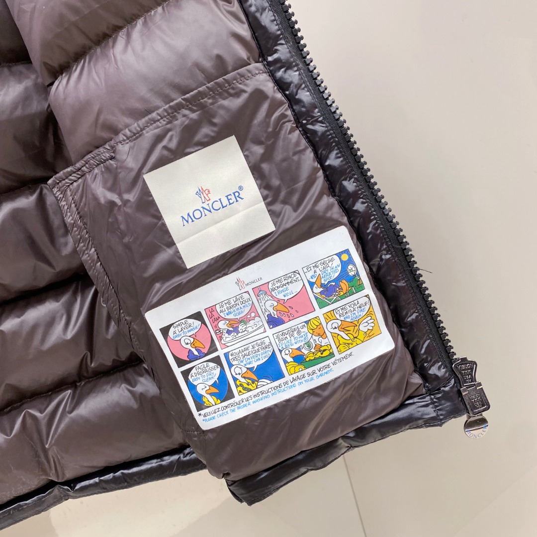 特级羽绒⬆️Moncler Bormes(贸易公司渠道订单)男士连帽羽绒马甲.连帽可脱卸.可变立领马甲.