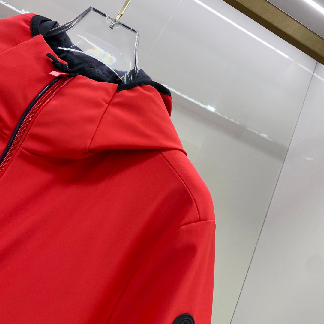 特级羽绒⬆️Moncler Batisse男士连帽短款羽绒夹克外套.原版购入开发,鹅绒填充.条码款号齐全