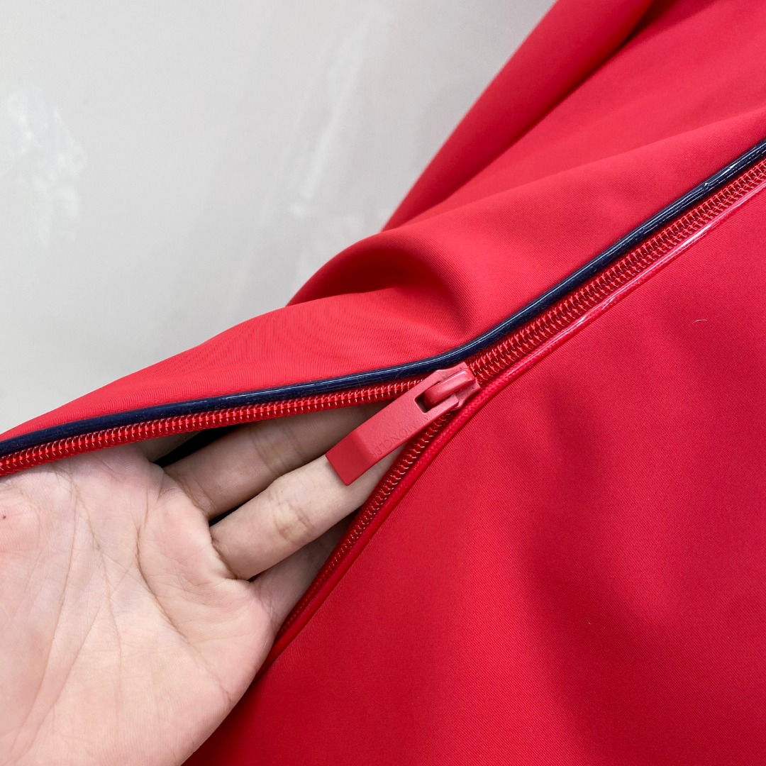 特级羽绒⬆️Moncler Batisse男士连帽短款羽绒夹克外套.原版购入开发,鹅绒填充.条码款号齐全