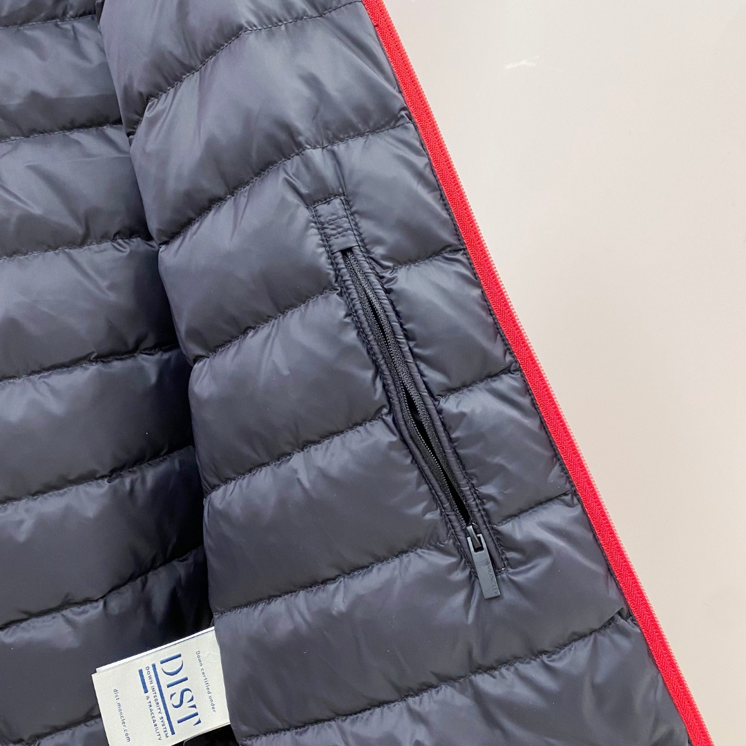 特级羽绒⬆️Moncler Batisse男士连帽短款羽绒夹克外套.原版购入开发,鹅绒填充.条码款号齐全