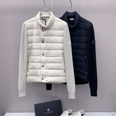 Moncler 蒙口 秋冬新款羽绒服,针织拼接羽绒服采用新国标95白鸭绒,秋冬新品内搭神器!在国内羽绒黑色都是走基础风格 Moncler 蒙口 秋冬新款羽绒服,针织拼接羽绒服采用新国标95白鸭绒,秋冬新品内搭神器!在国内羽绒黑色都是走基础风格