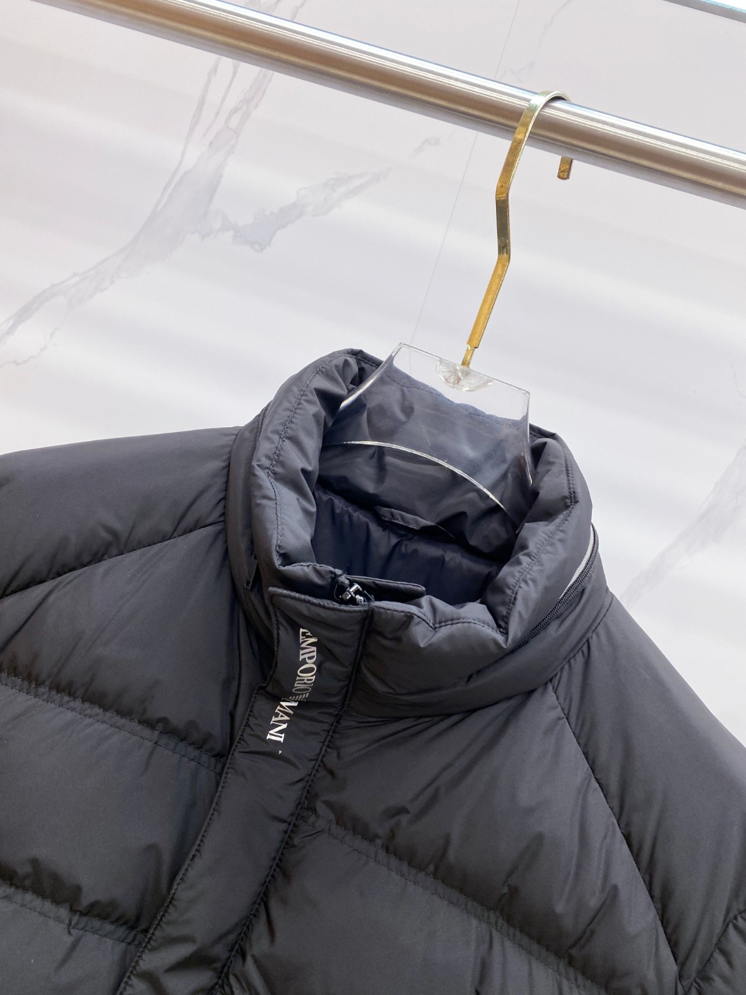 Armani 阿玛尼 2025秋冬专柜同步新品发布，最新款立领羽绒服出货，全部原版购入，无论面料和辅料，