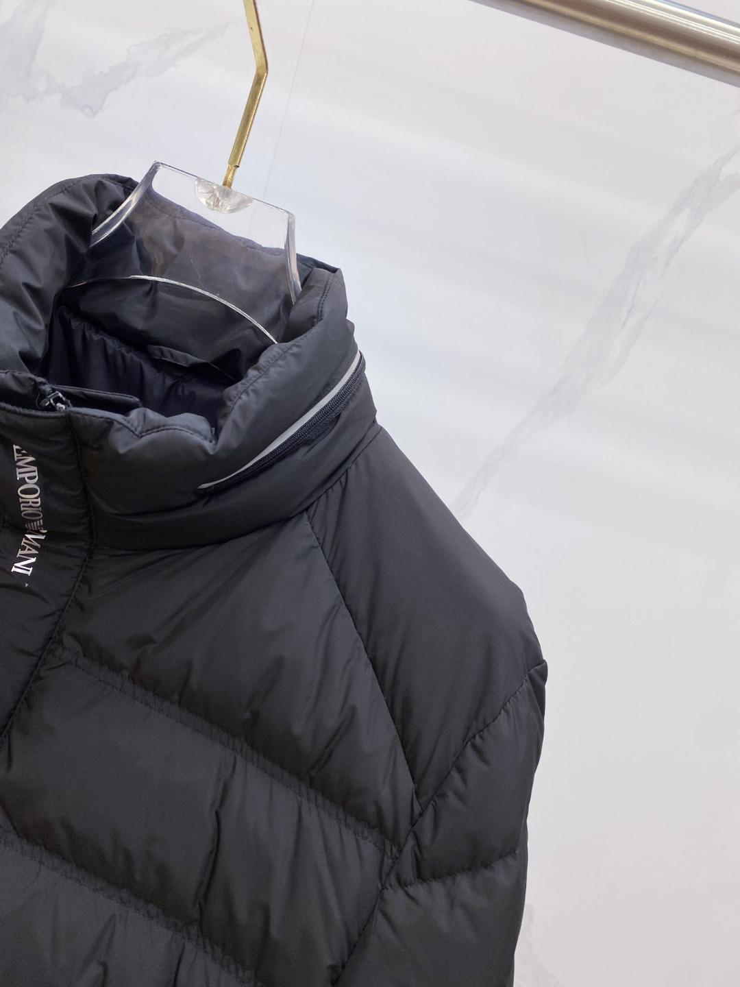 Armani 阿玛尼 2025秋冬专柜同步新品发布，最新款立领羽绒服出货，全部原版购入，无论面料和辅料，