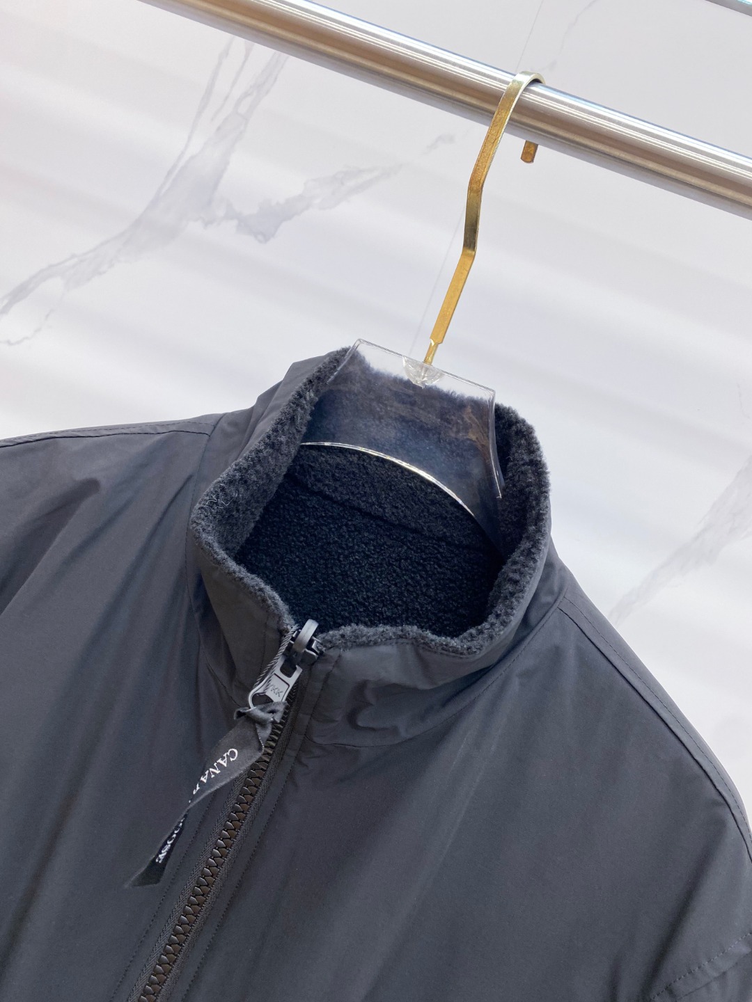 🆕🆕🆕MONCLER 蒙口 25年秋冬新款摇粒绒双面穿外套立领摇粒绒保暖外套，袖子线条拼接设计，看似简单