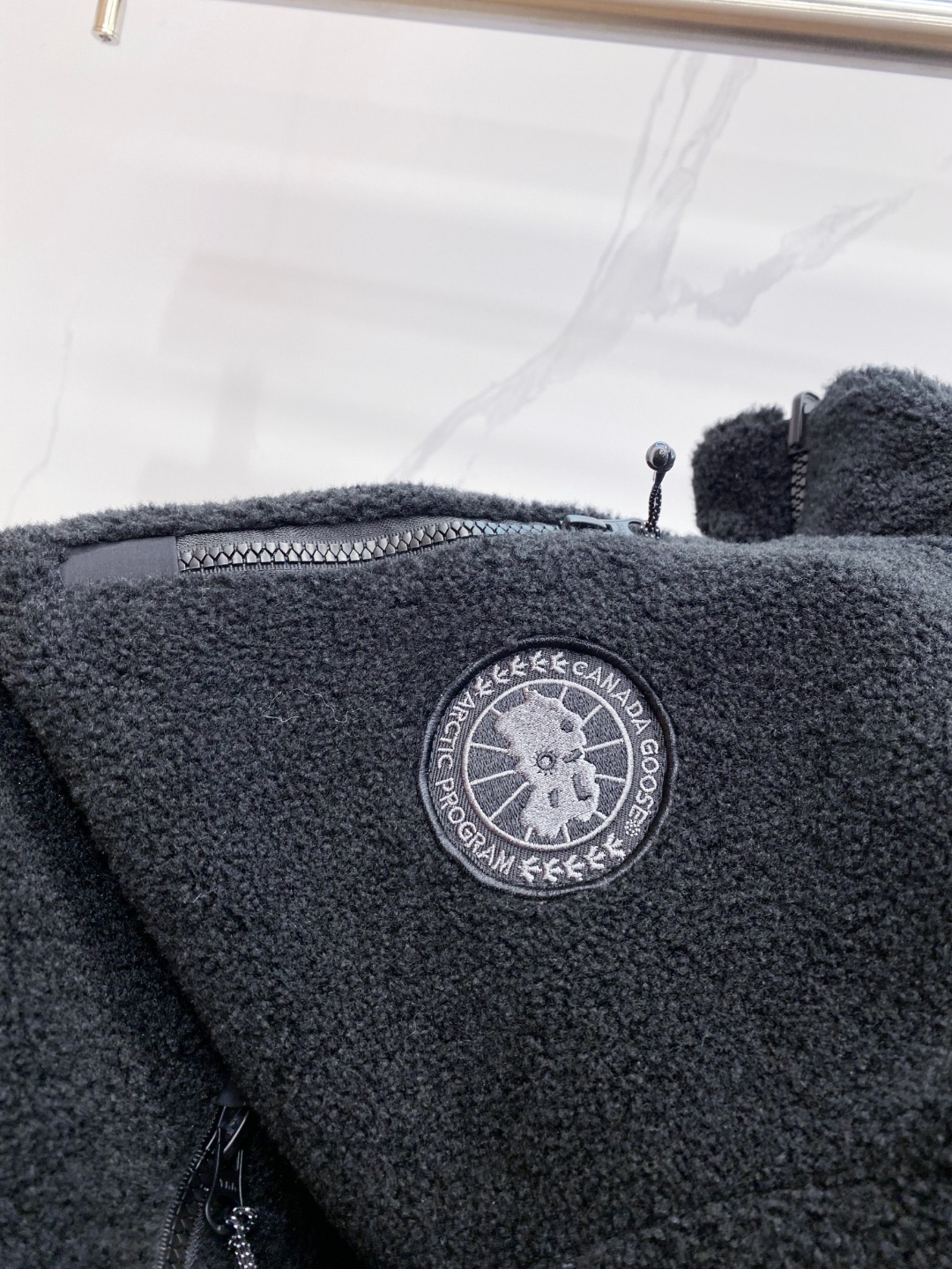 🆕🆕🆕MONCLER 蒙口 25年秋冬新款摇粒绒双面穿外套立领摇粒绒保暖外套，袖子线条拼接设计，看似简单