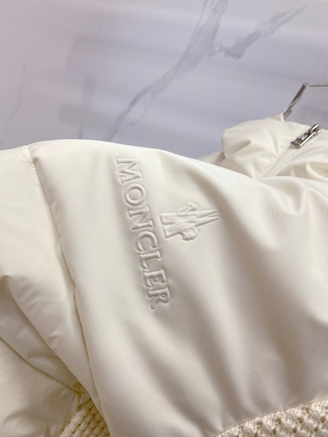 Moncler 蒙口 2025年秋冬新款羽绒服，针织连帽拼接羽绒服采用新国标95白鸭绒，秋冬新品内搭神器