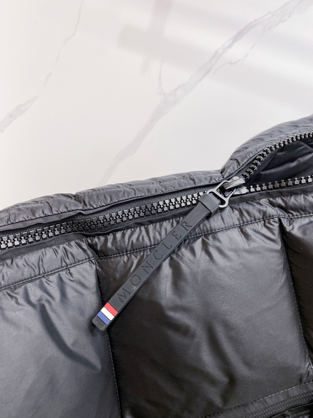 特级羽绒⬆️ Moncler Grenoble男士Morgins羊毛皮拼接里羽绒服.高端单品.原版购入开