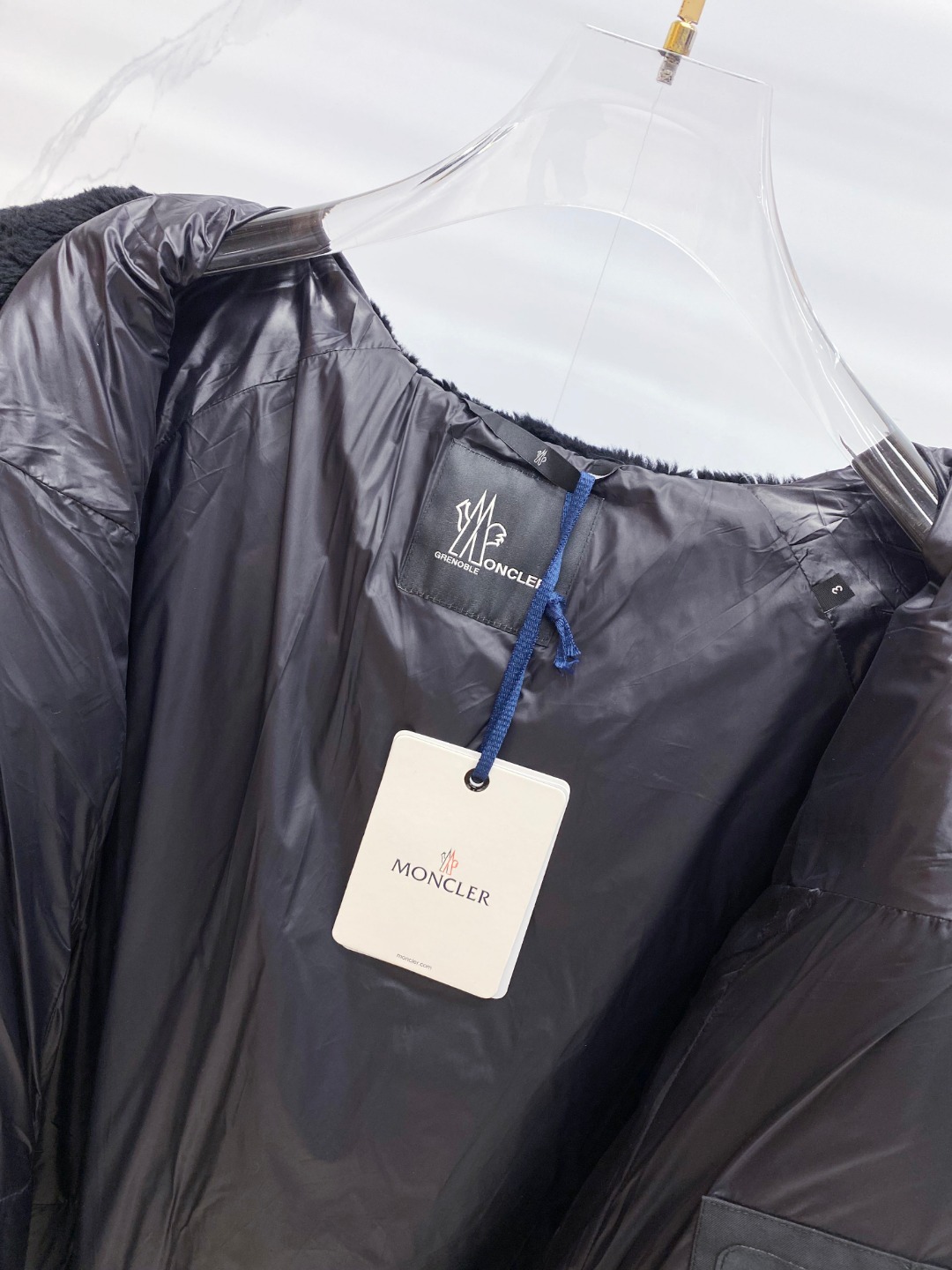 特级羽绒⬆️ Moncler Grenoble男士Morgins羊毛皮拼接里羽绒服.高端单品.原版购入开