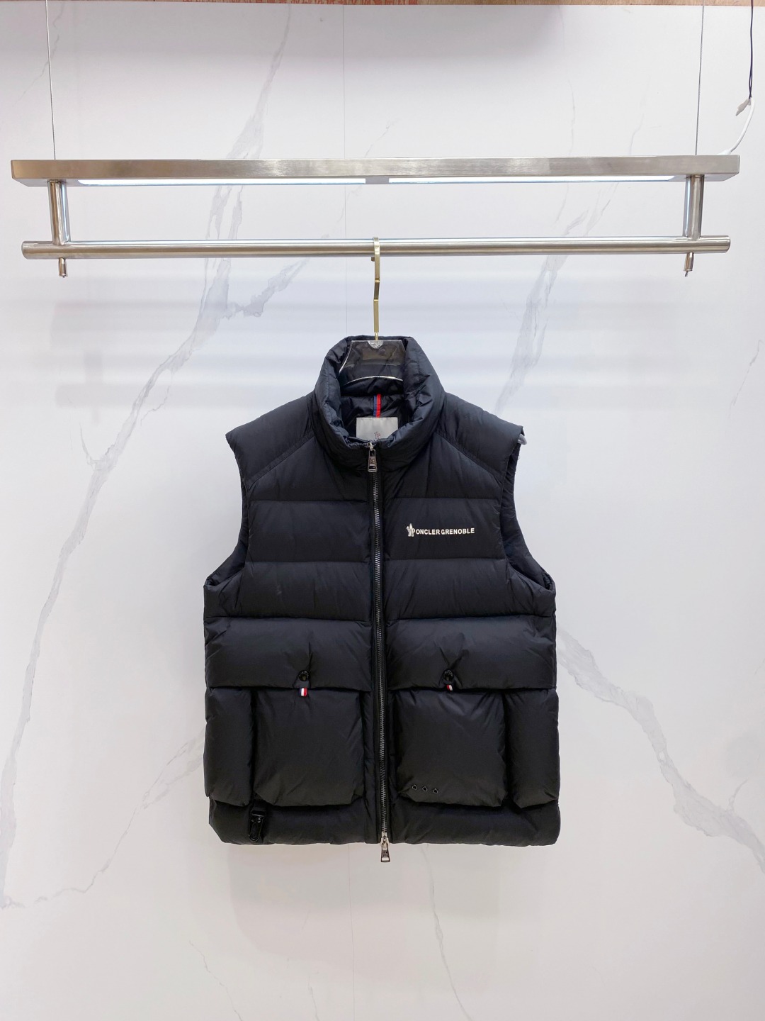 Moncler 蒙口🆕🆕🆕25年冬季新款羽绒马甲立领羽绒马甲，原版订制五金配件，采用顶级90白鸭绒超柔软