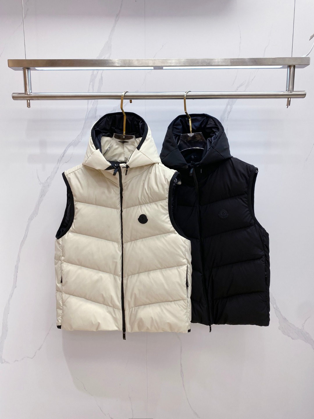 Moncler Valmasque蒙口男士可拆卸兜帽羽绒马甲.原版购入开发.特级鹅绒填充➕原厂替换面料➕