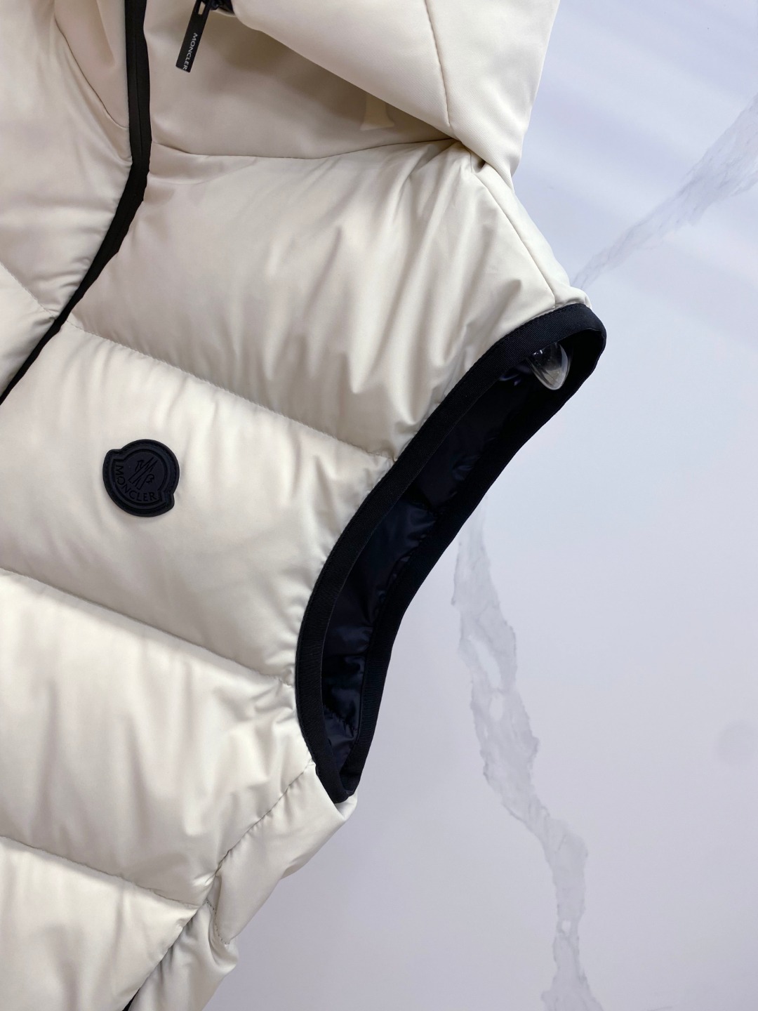 Moncler Valmasque蒙口男士可拆卸兜帽羽绒马甲.原版购入开发.特级鹅绒填充➕原厂替换面料➕