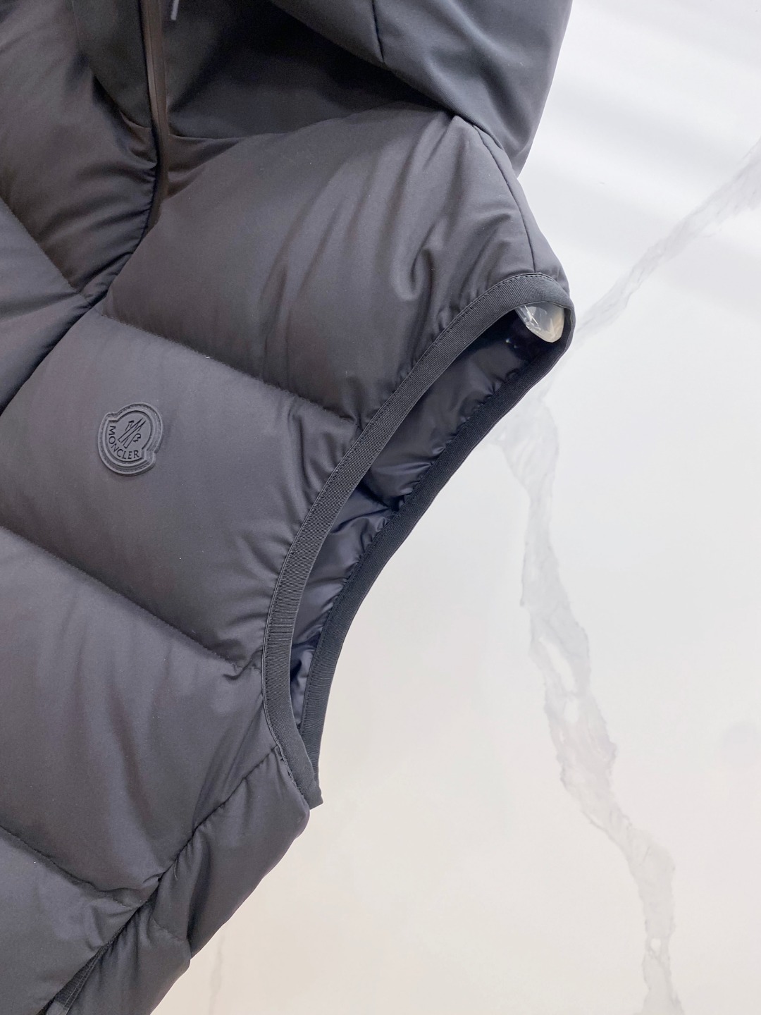 Moncler Valmasque蒙口男士可拆卸兜帽羽绒马甲.原版购入开发.特级鹅绒填充➕原厂替换面料➕