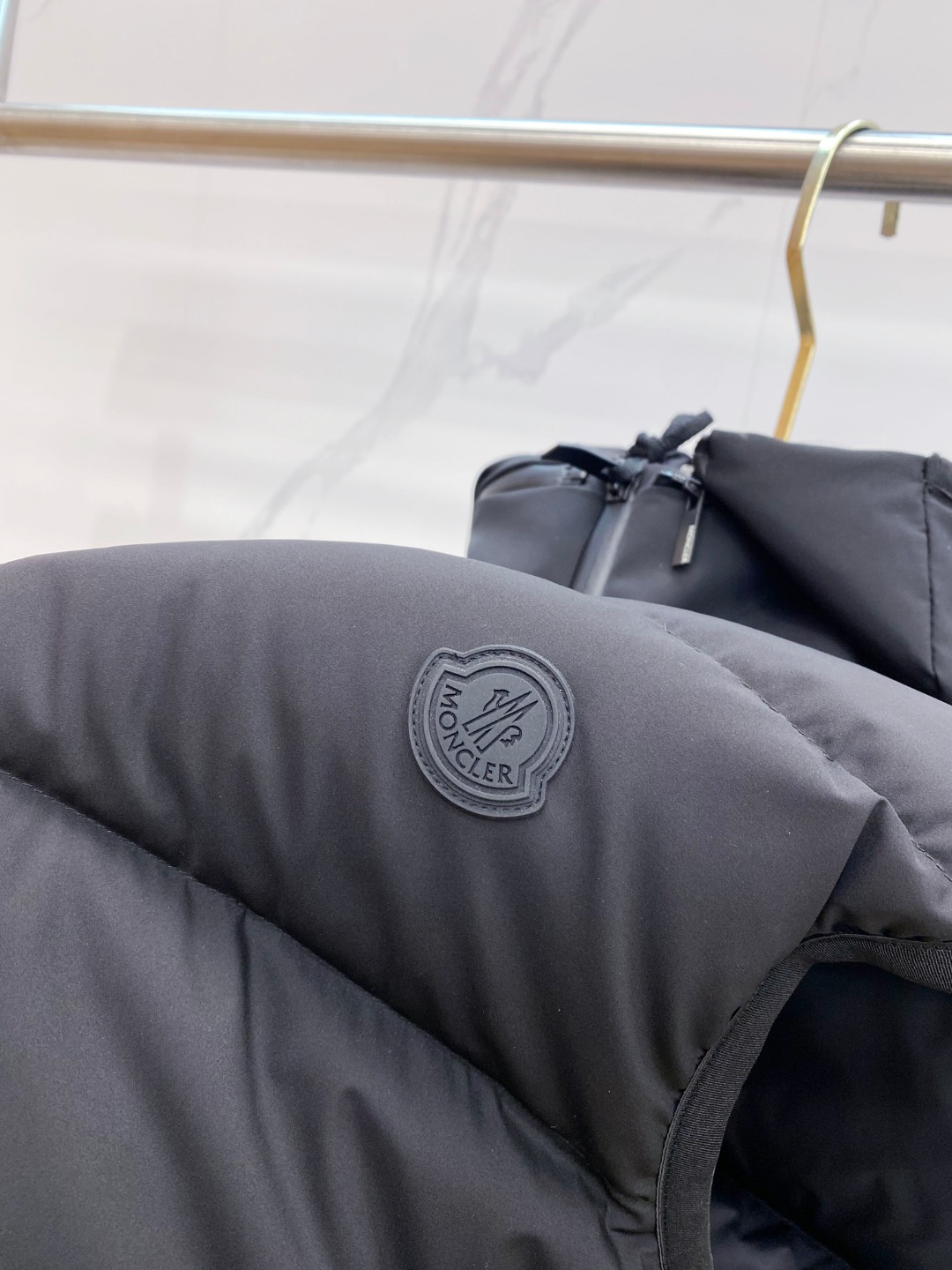 Moncler Valmasque蒙口男士可拆卸兜帽羽绒马甲.原版购入开发.特级鹅绒填充➕原厂替换面料➕