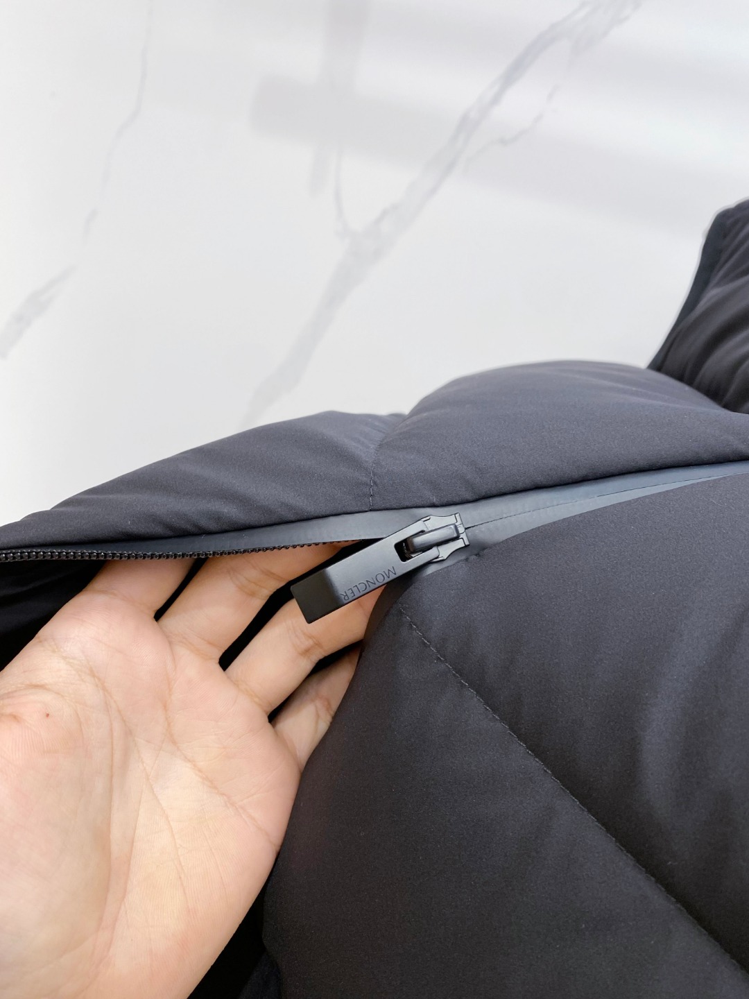 Moncler Valmasque蒙口男士可拆卸兜帽羽绒马甲.原版购入开发.特级鹅绒填充➕原厂替换面料➕